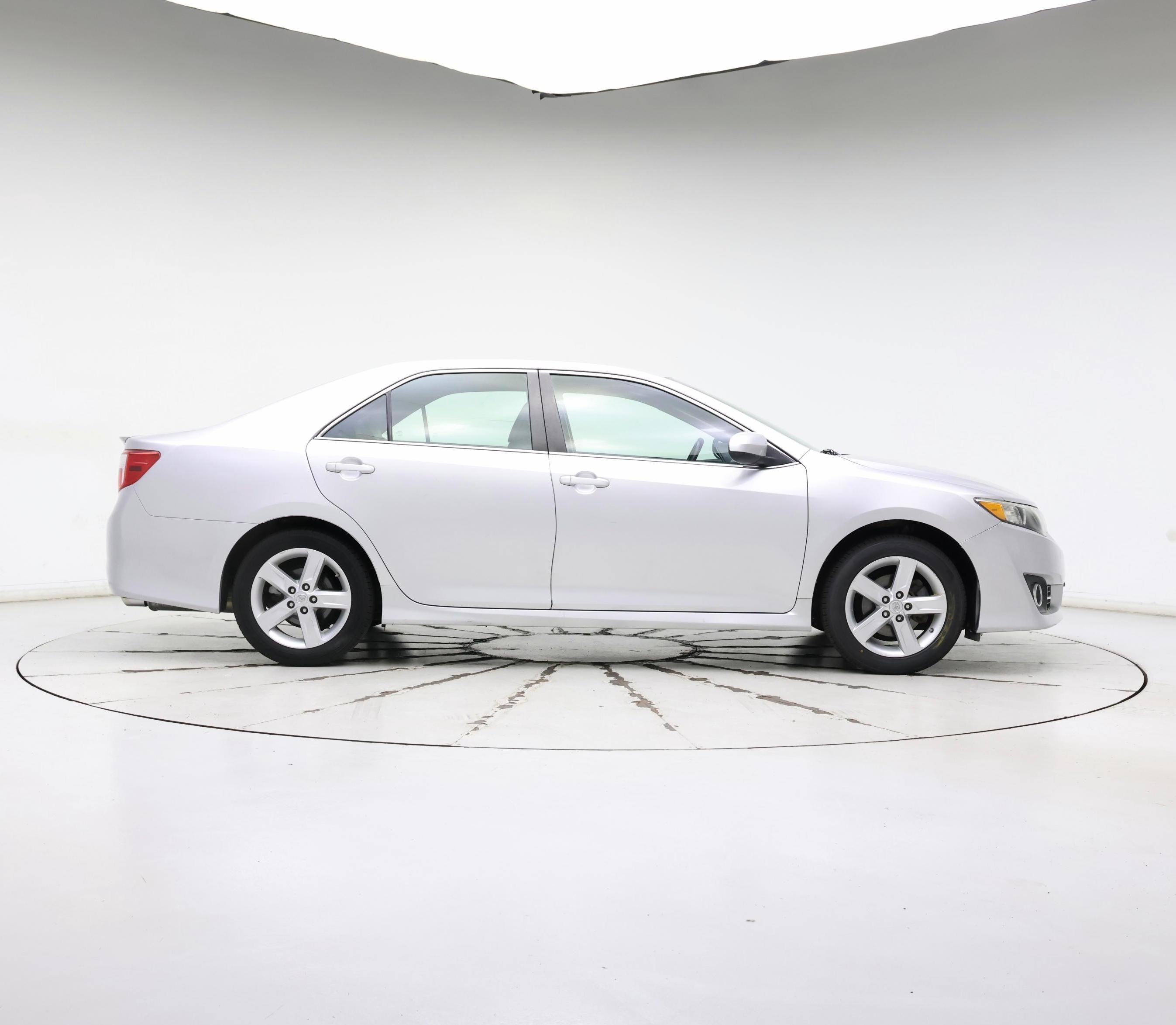 Thumbnail: 2014 Toyota Camry - 7
