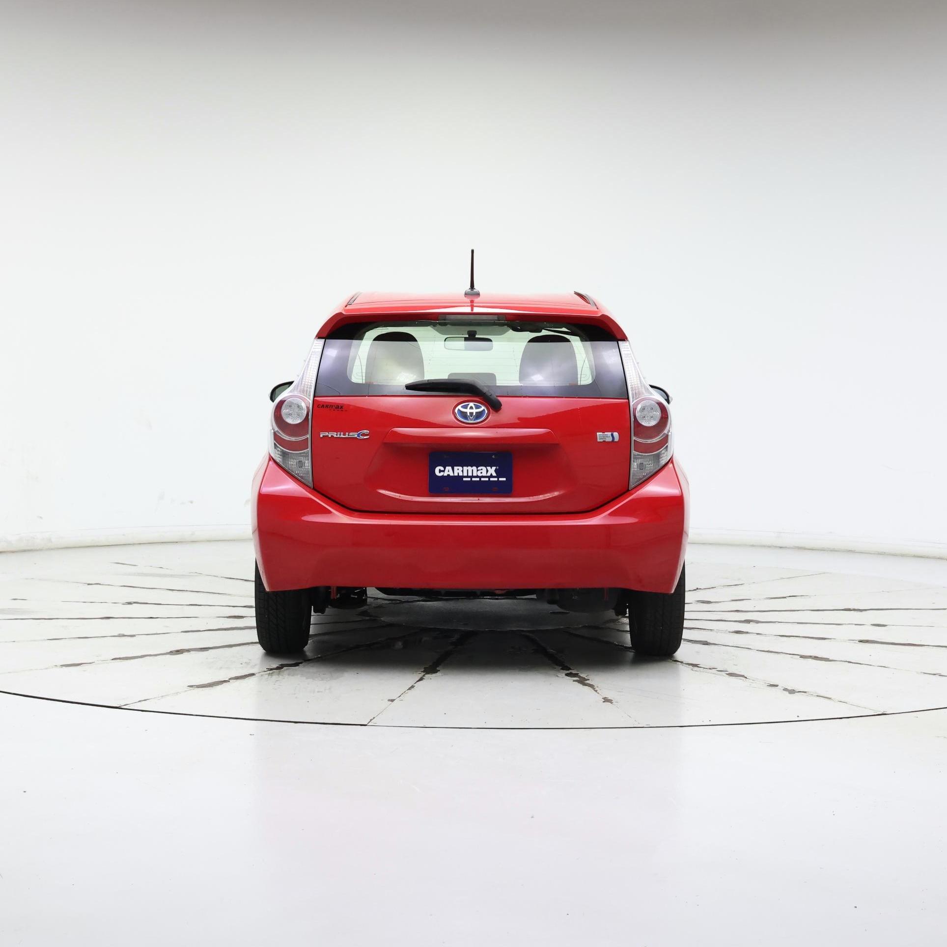 Thumbnail: 2014 Toyota Prius c - 6