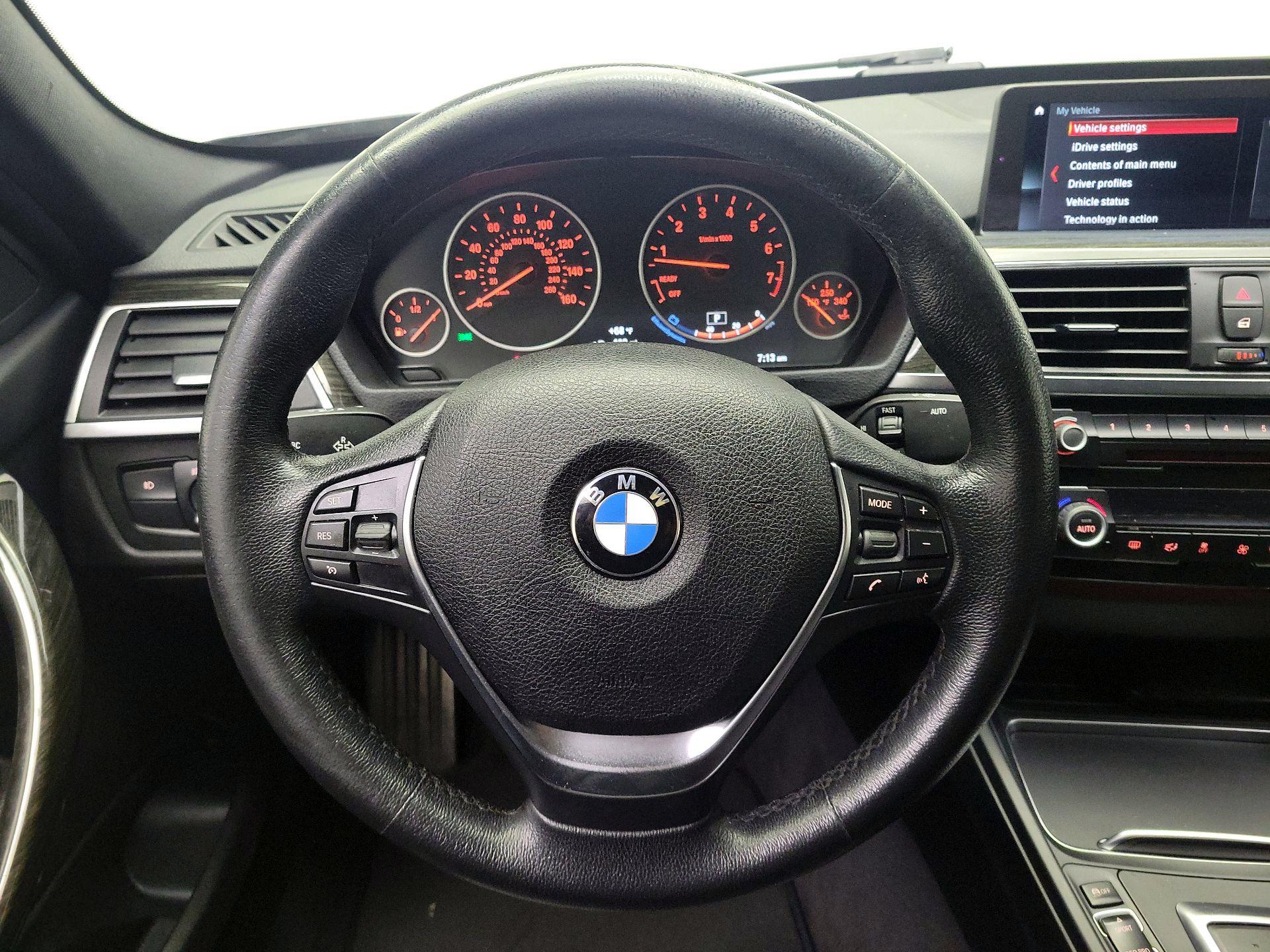 Thumbnail: 2018 BMW 3 Series - 10