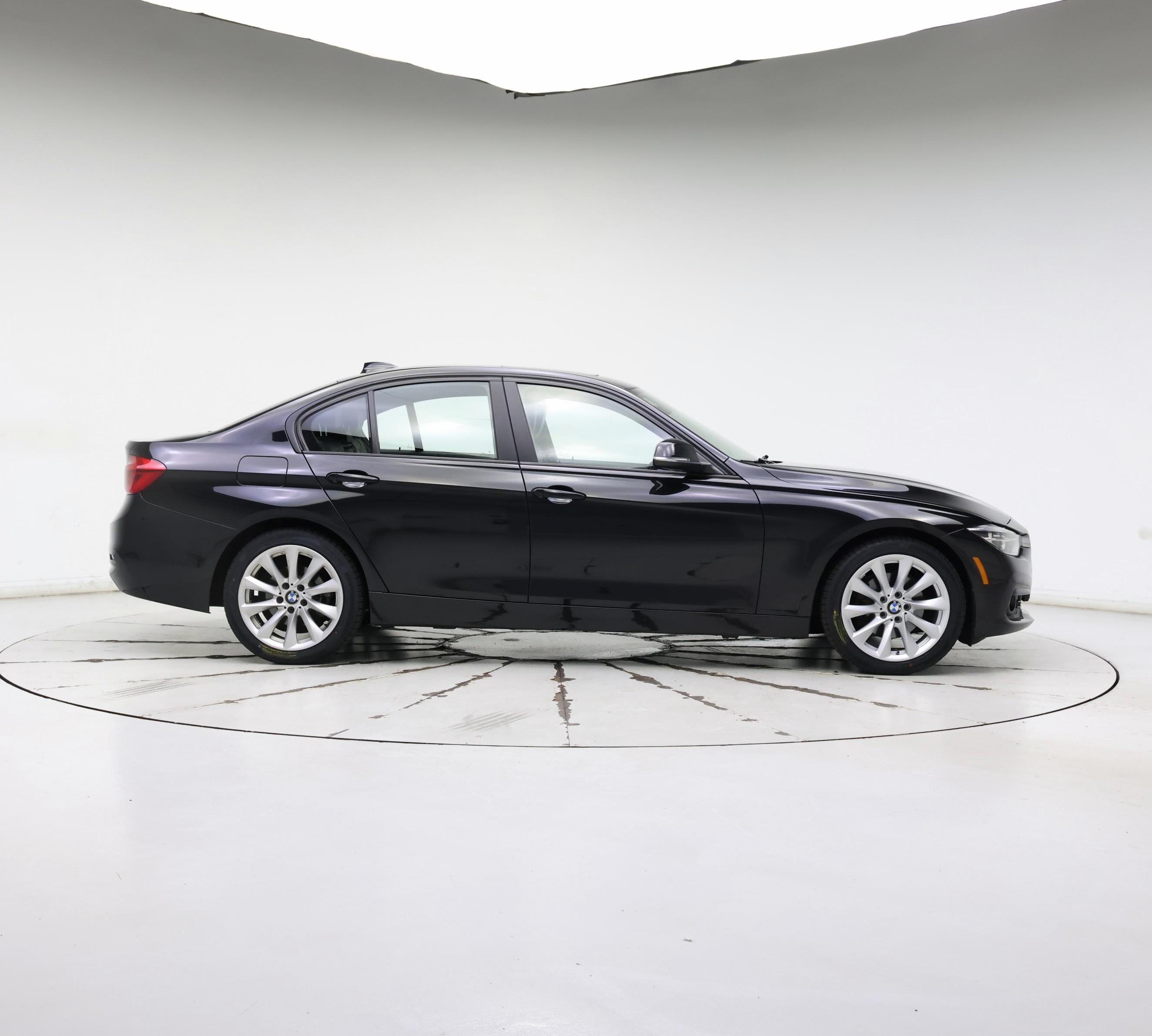 Thumbnail: 2018 BMW 3 Series - 7