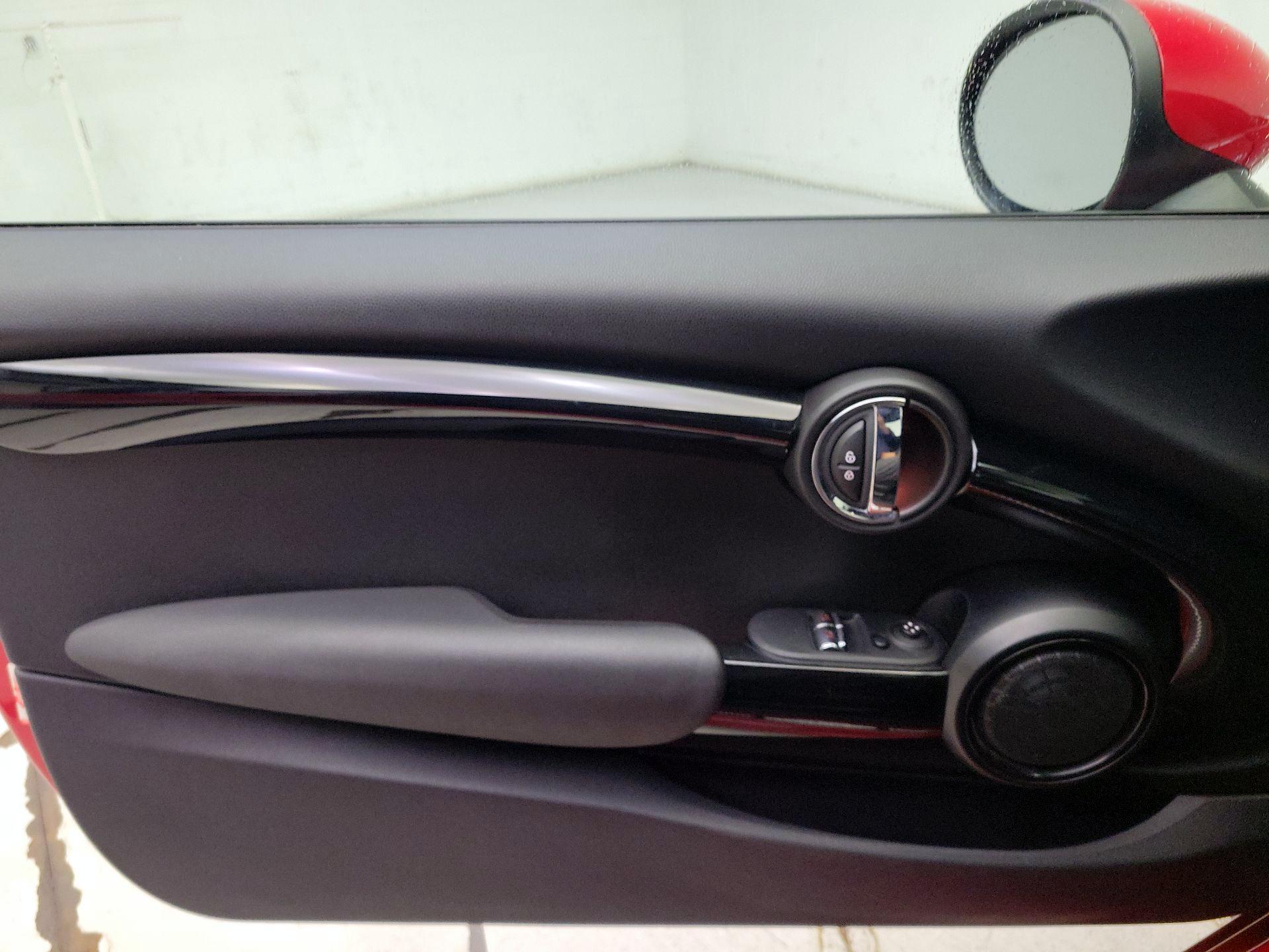Thumbnail: 2016 MINI Cooper Hardtop - 12