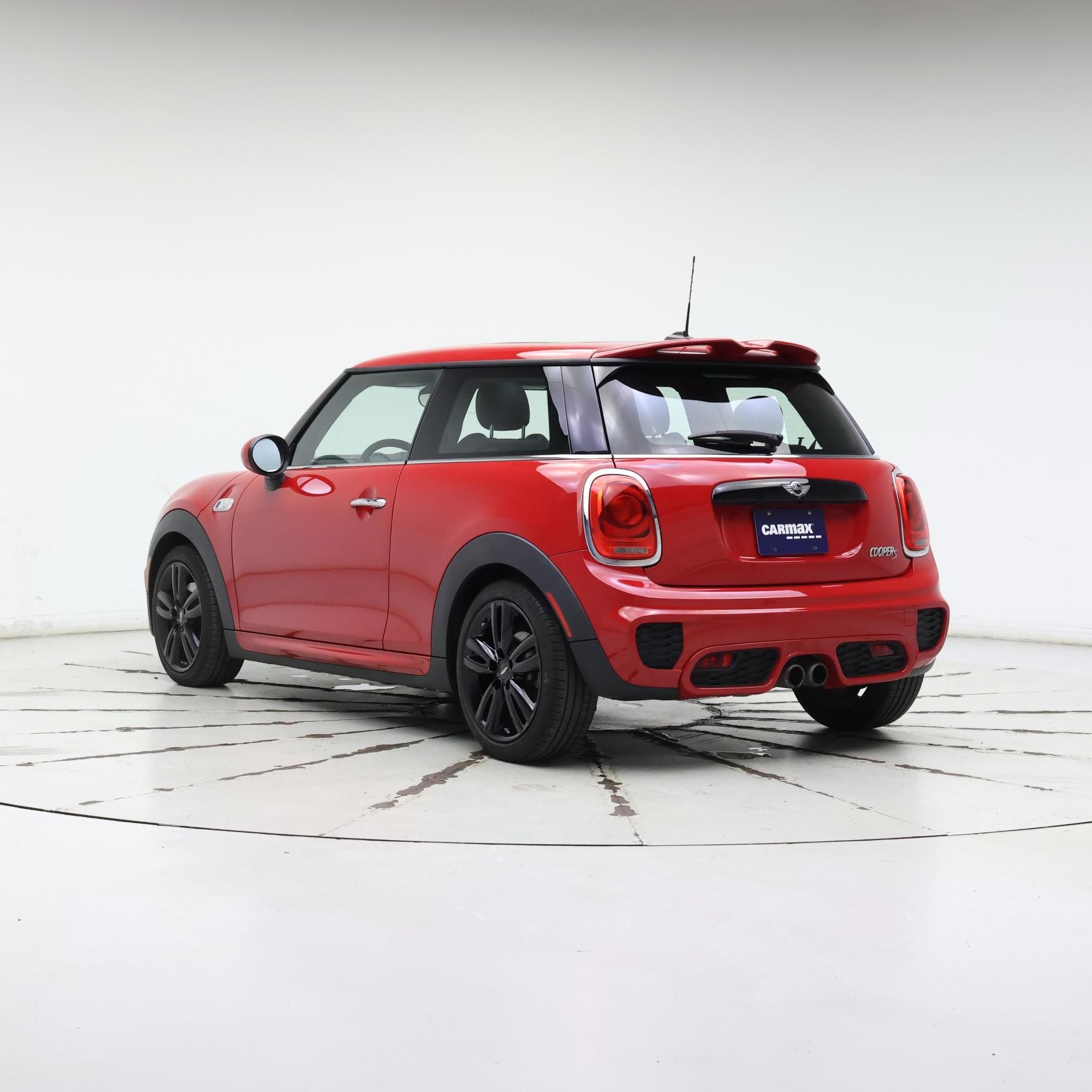 Thumbnail: 2016 MINI Cooper Hardtop - 2