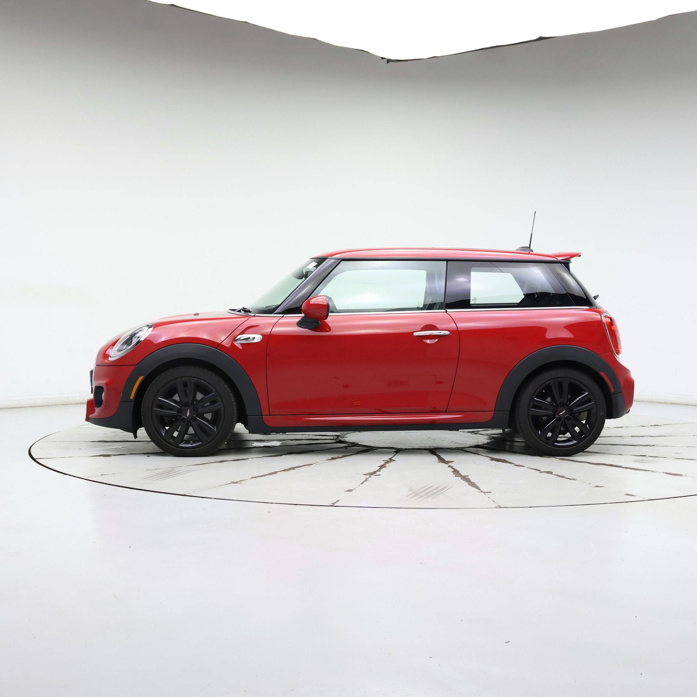 Thumbnail: 2016 MINI Cooper Hardtop - 3