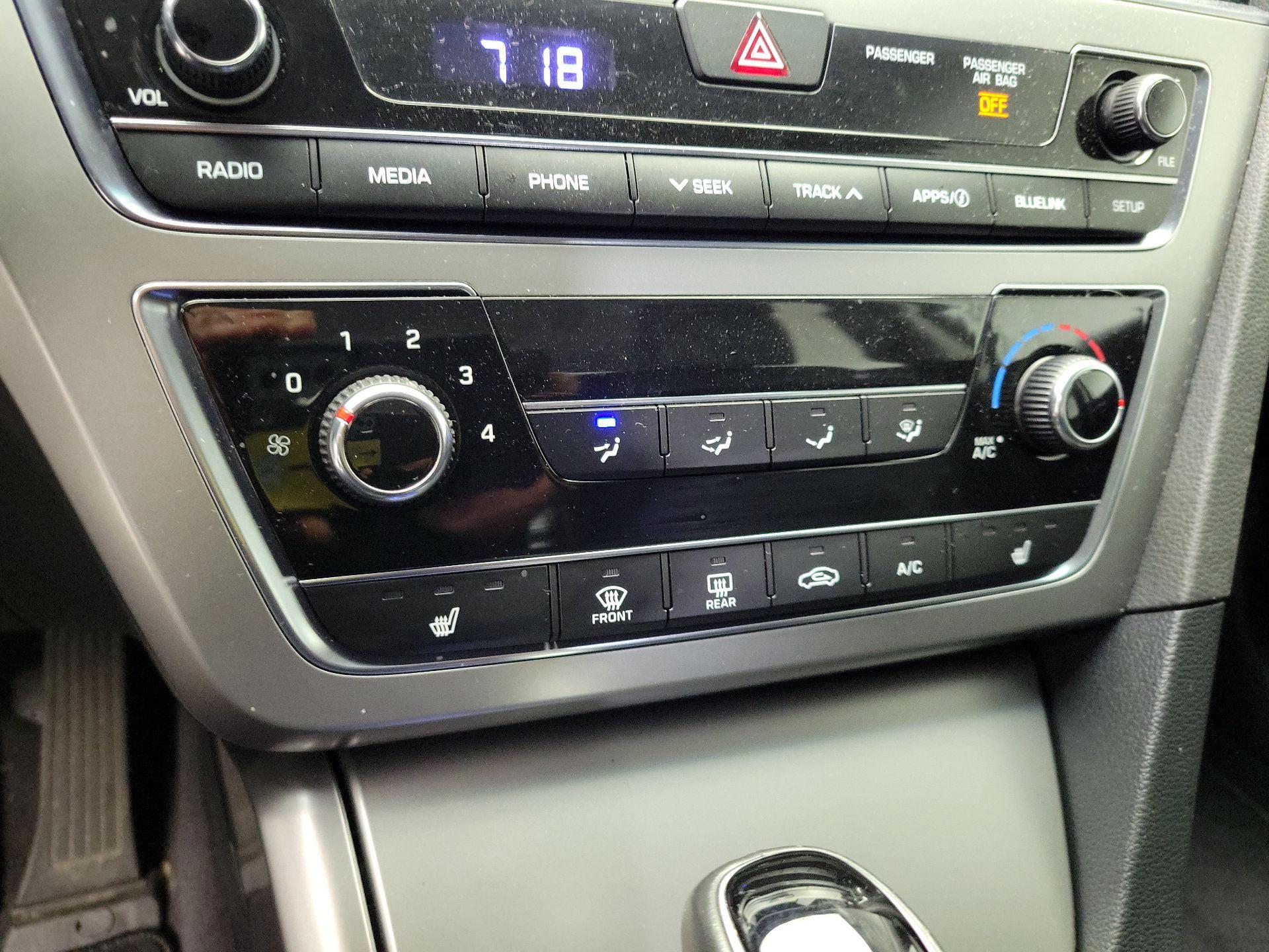 Thumbnail: 2017 Hyundai Sonata - 15