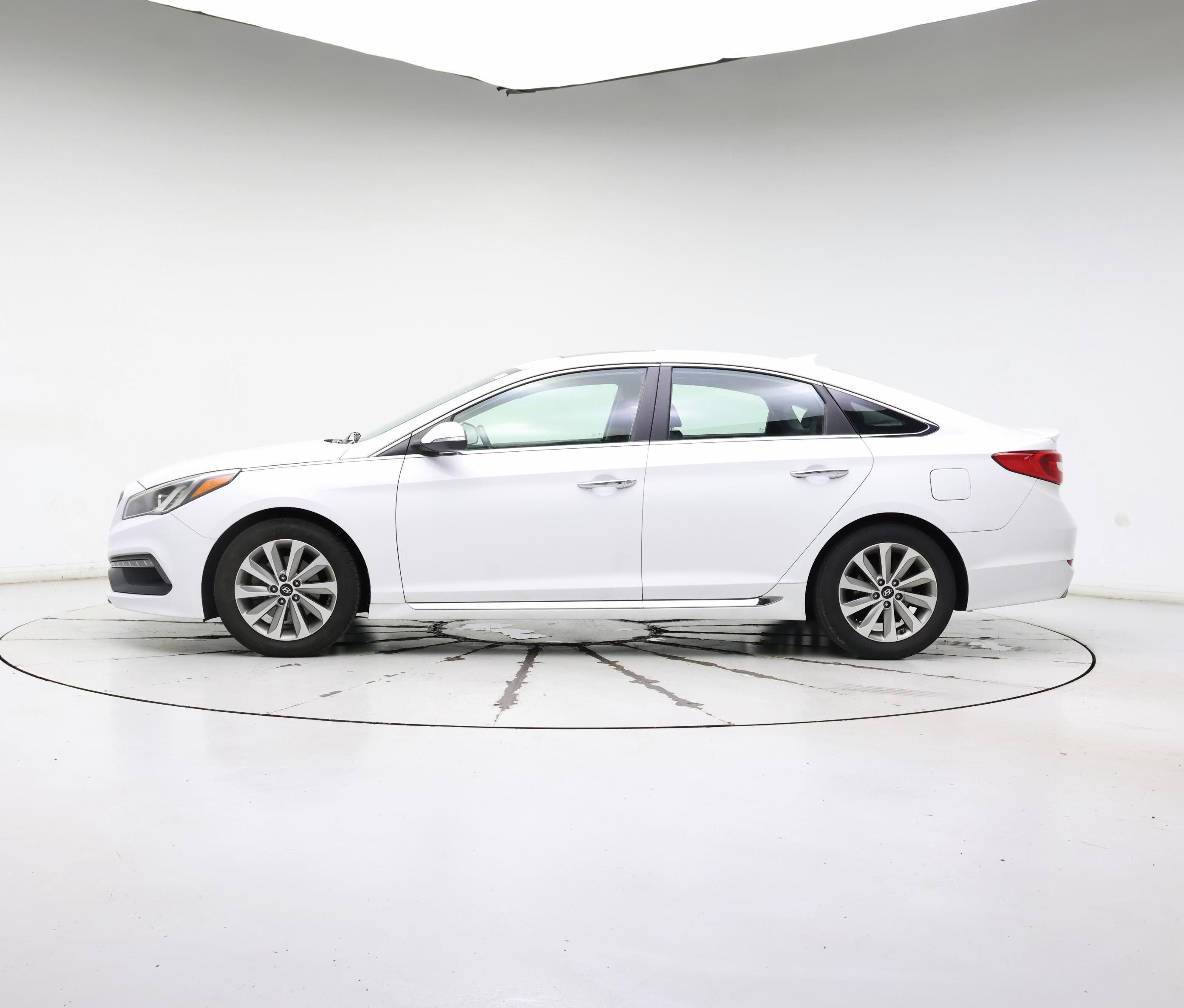 Thumbnail: 2017 Hyundai Sonata - 3