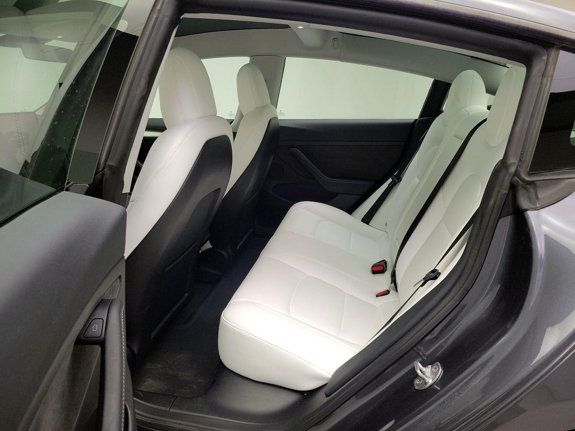 Thumbnail: 2023 Tesla Model 3 - 19