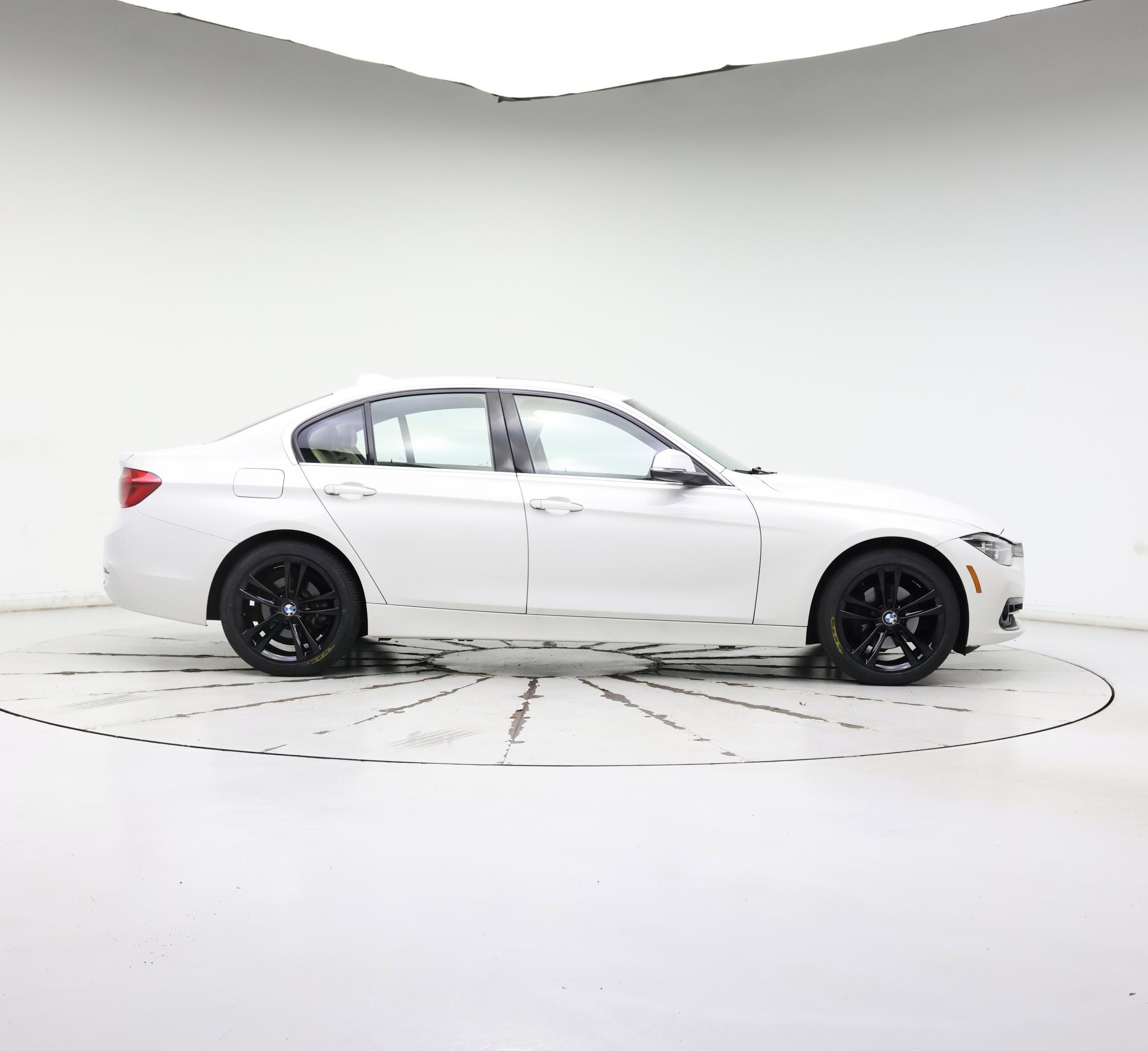 Thumbnail: 2018 BMW 3 Series - 7