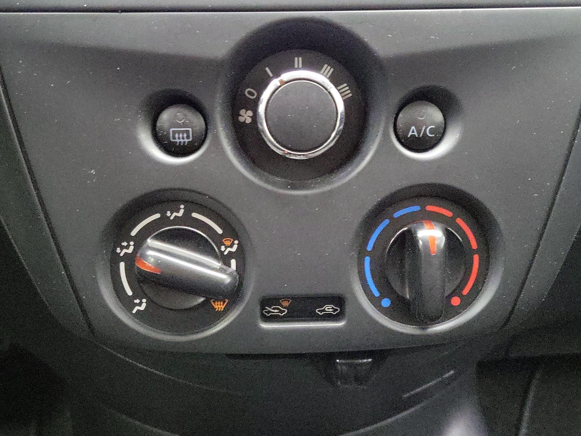 Thumbnail: 2017 Nissan Versa - 15