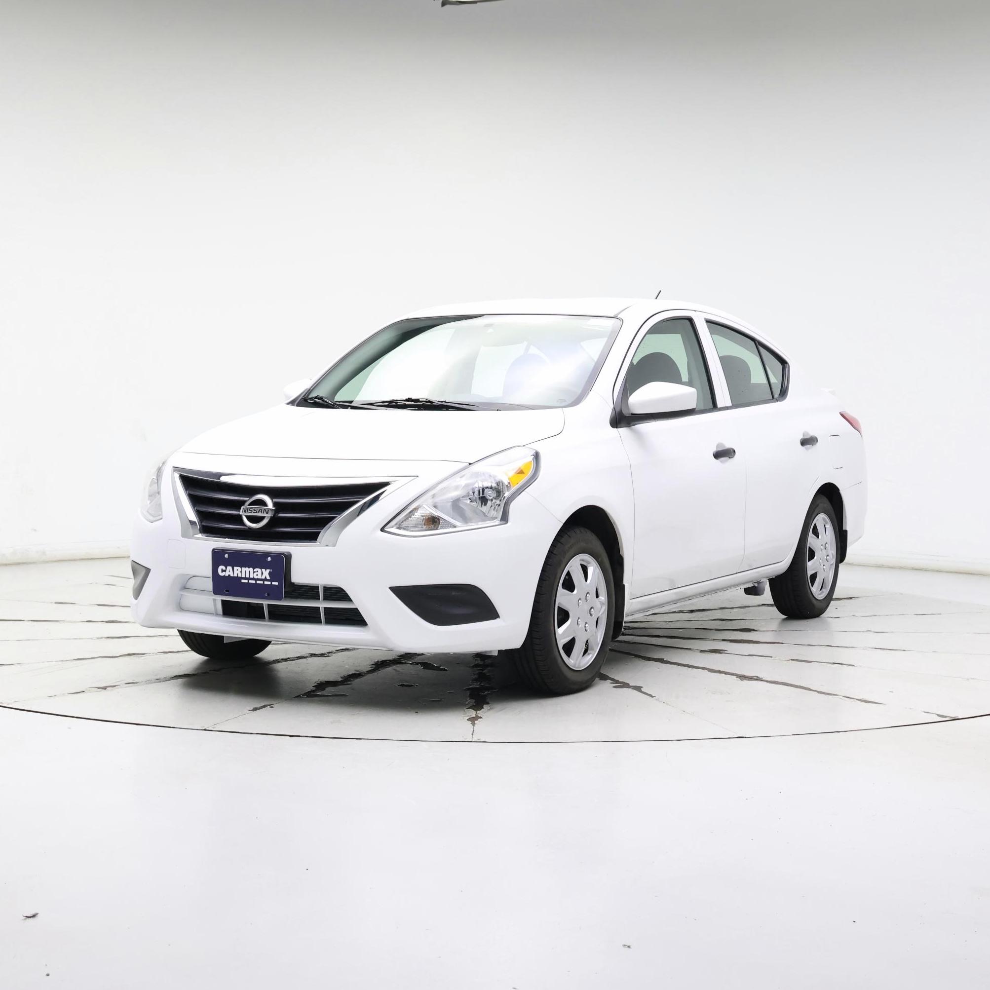 Thumbnail: 2017 Nissan Versa - 4