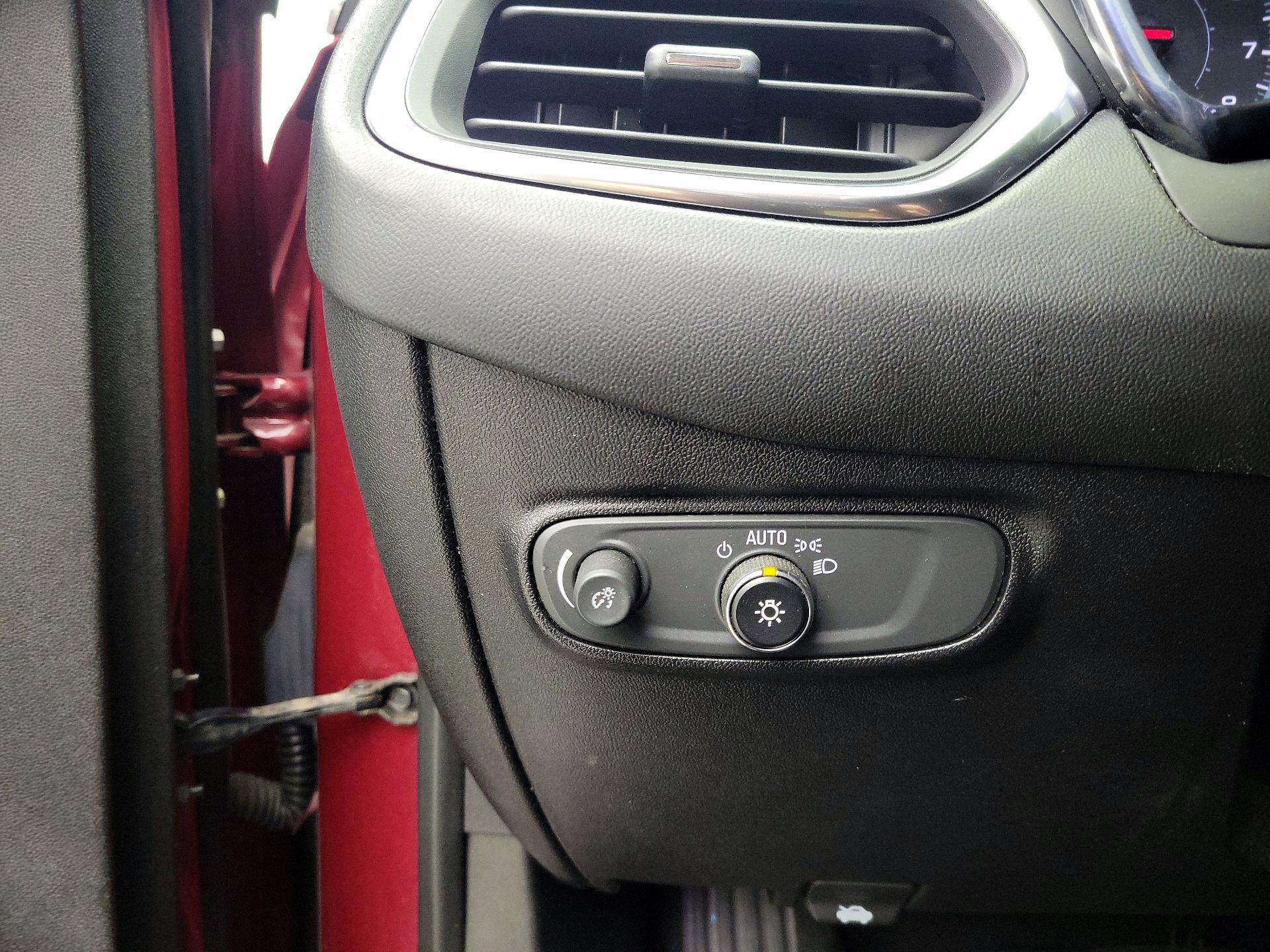 Thumbnail: 2018 Chevrolet Equinox - 13