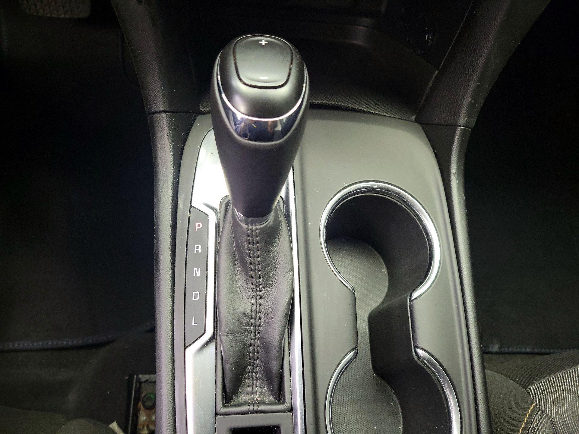 Thumbnail: 2018 Chevrolet Equinox - 17