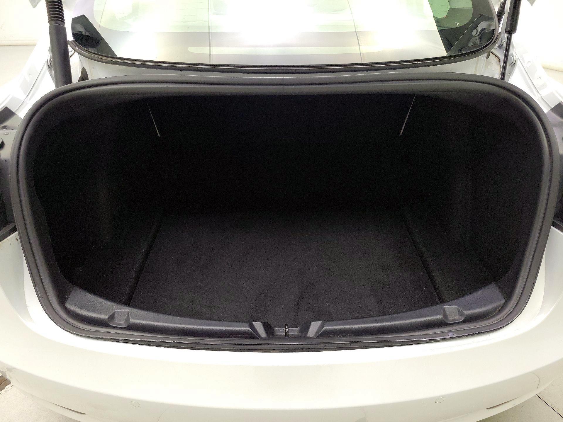 Thumbnail: 2021 Tesla Model 3 - 19