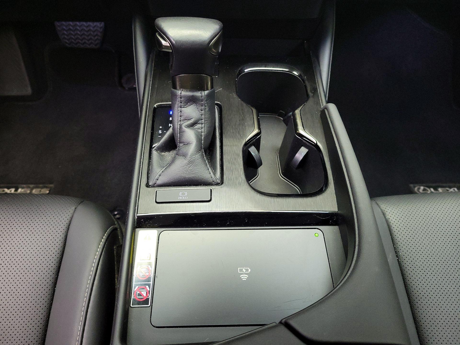 Thumbnail: 2023 Lexus ES - 16