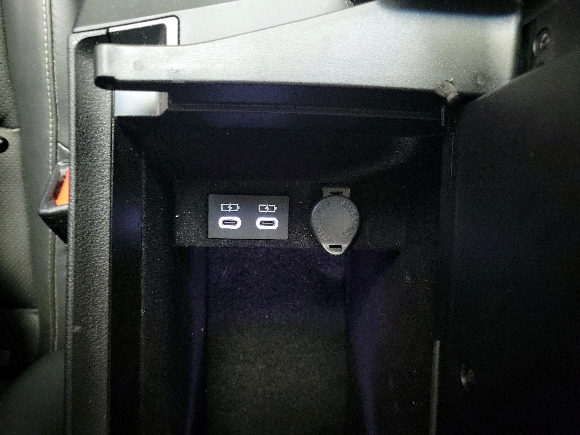 Thumbnail: 2023 Lexus ES - 17