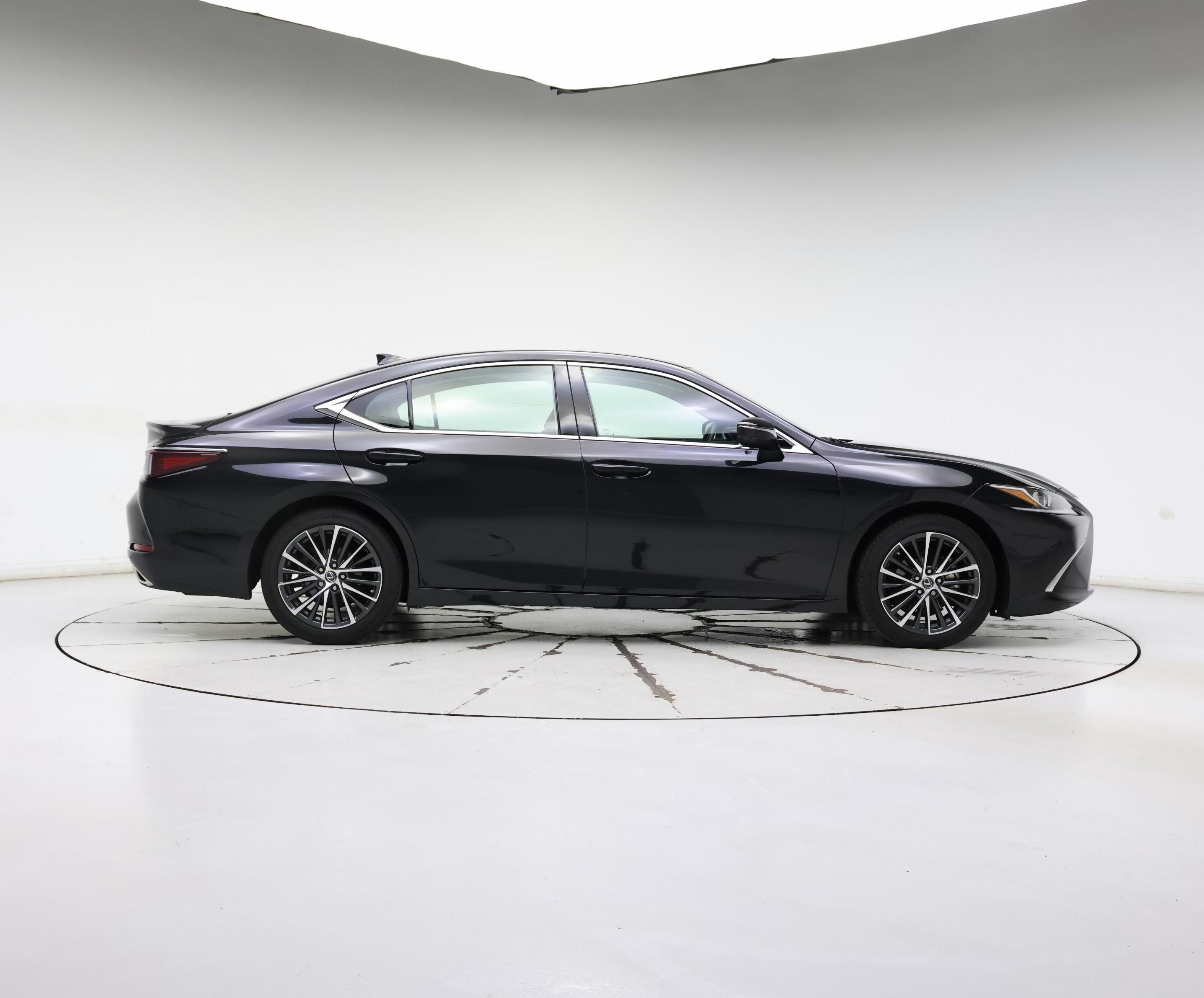 Thumbnail: 2023 Lexus ES - 7