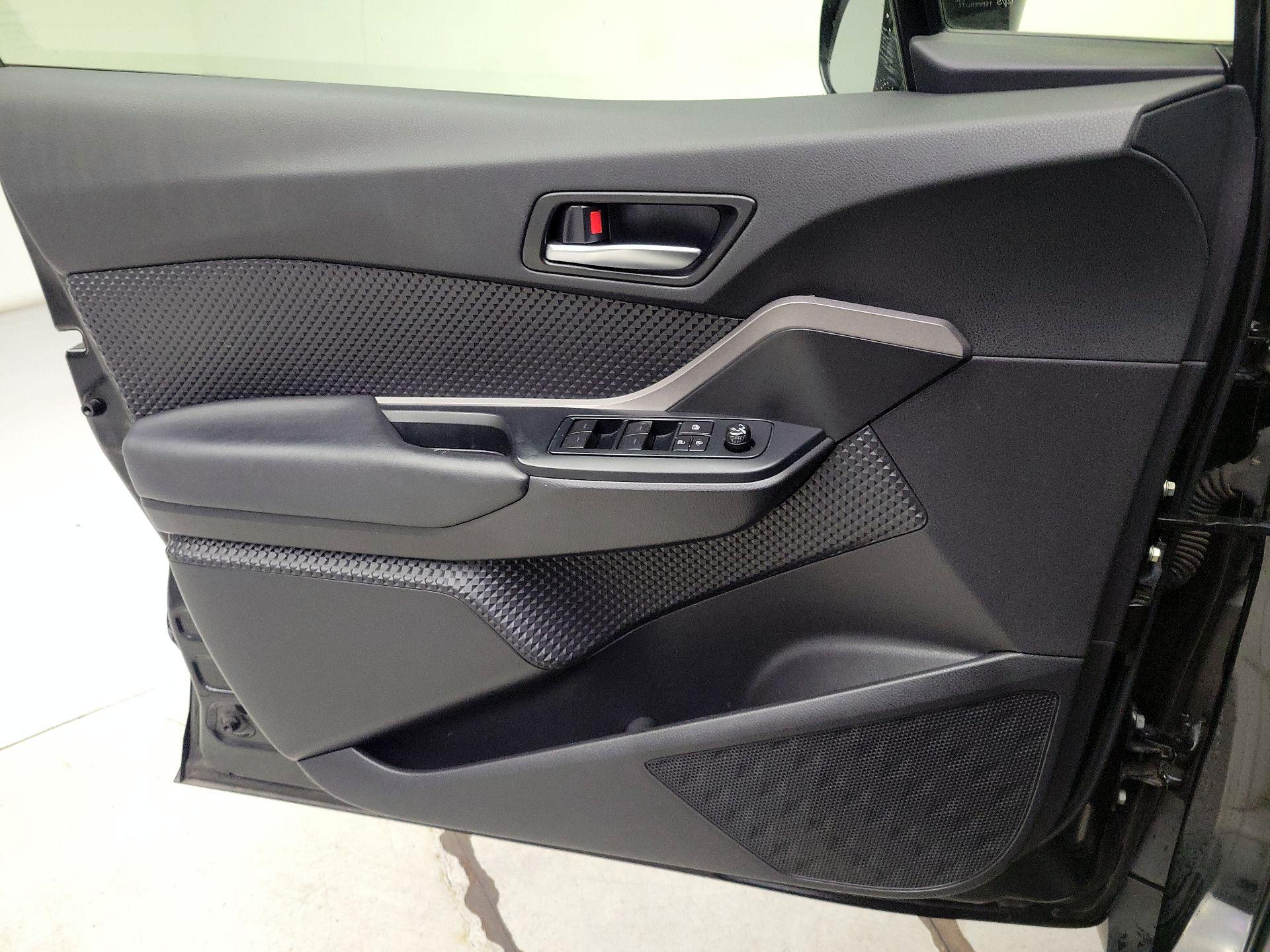 Thumbnail: 2021 Toyota C-HR - 12