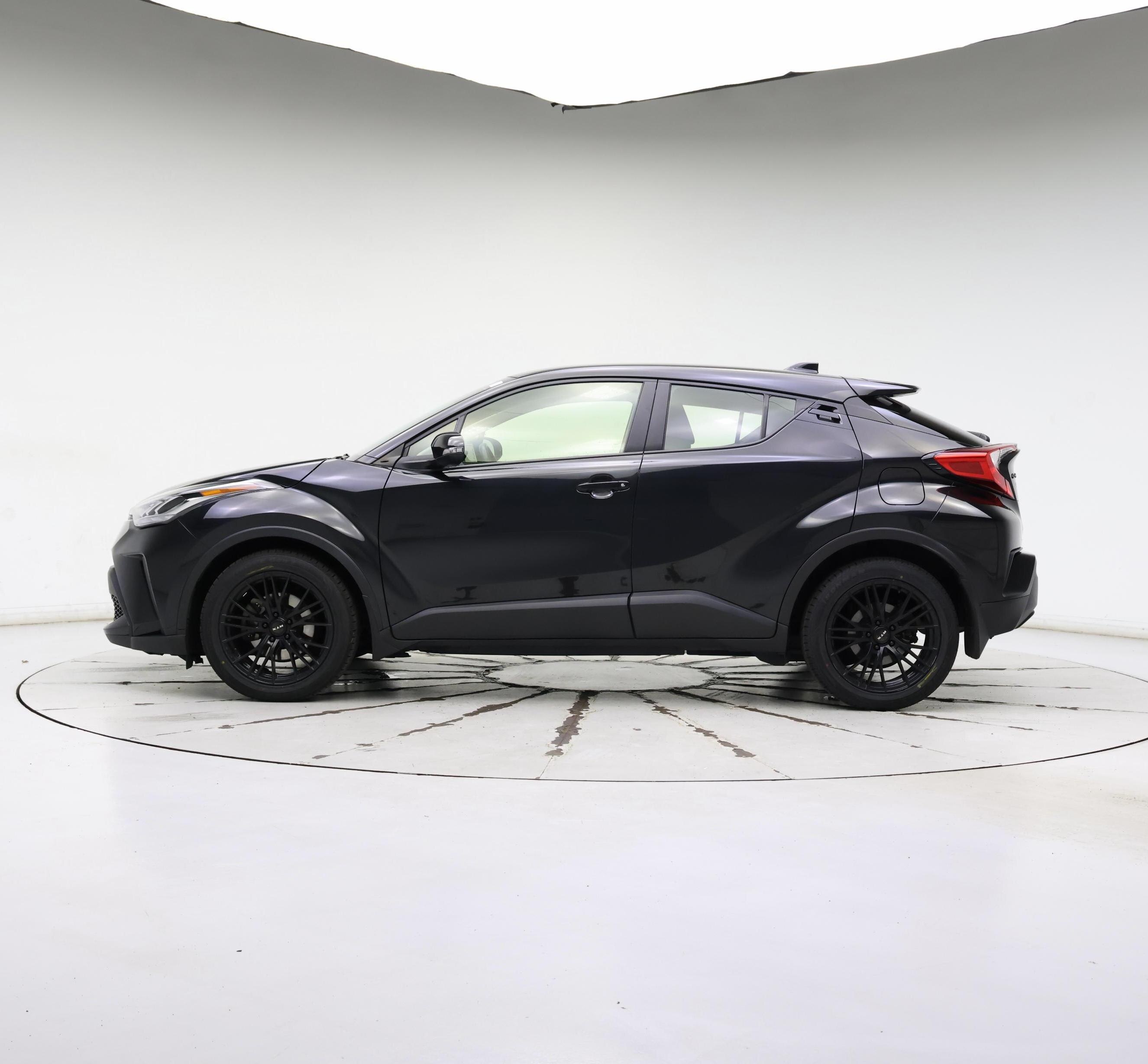 Thumbnail: 2021 Toyota C-HR - 3