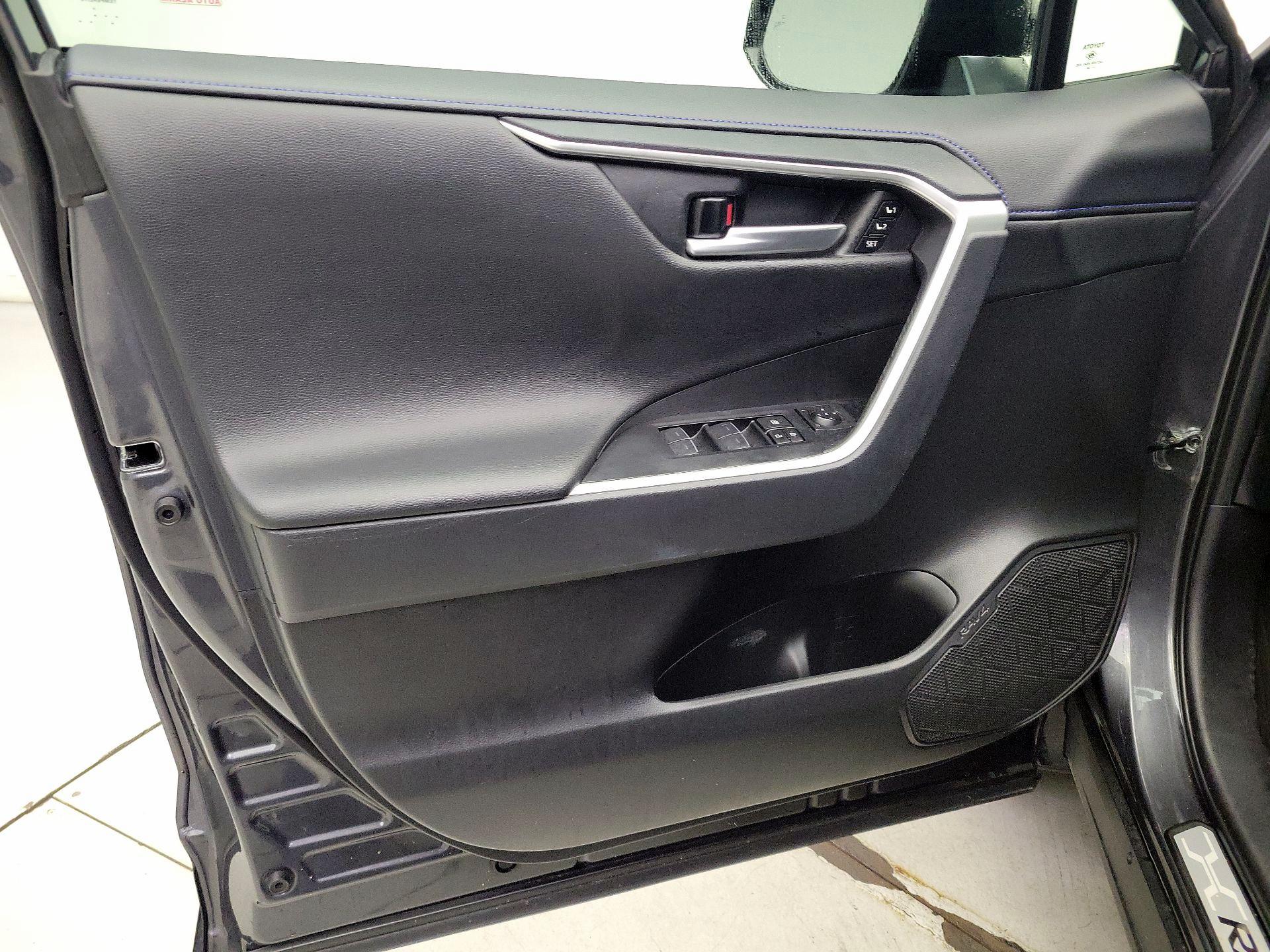 Thumbnail: 2024 Toyota RAV4 - 12