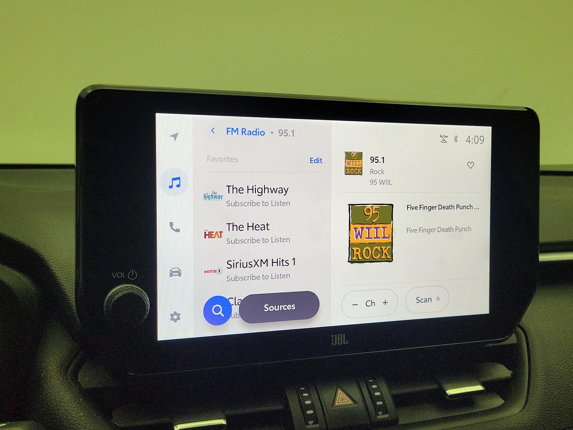 Thumbnail: 2024 Toyota RAV4 - 15