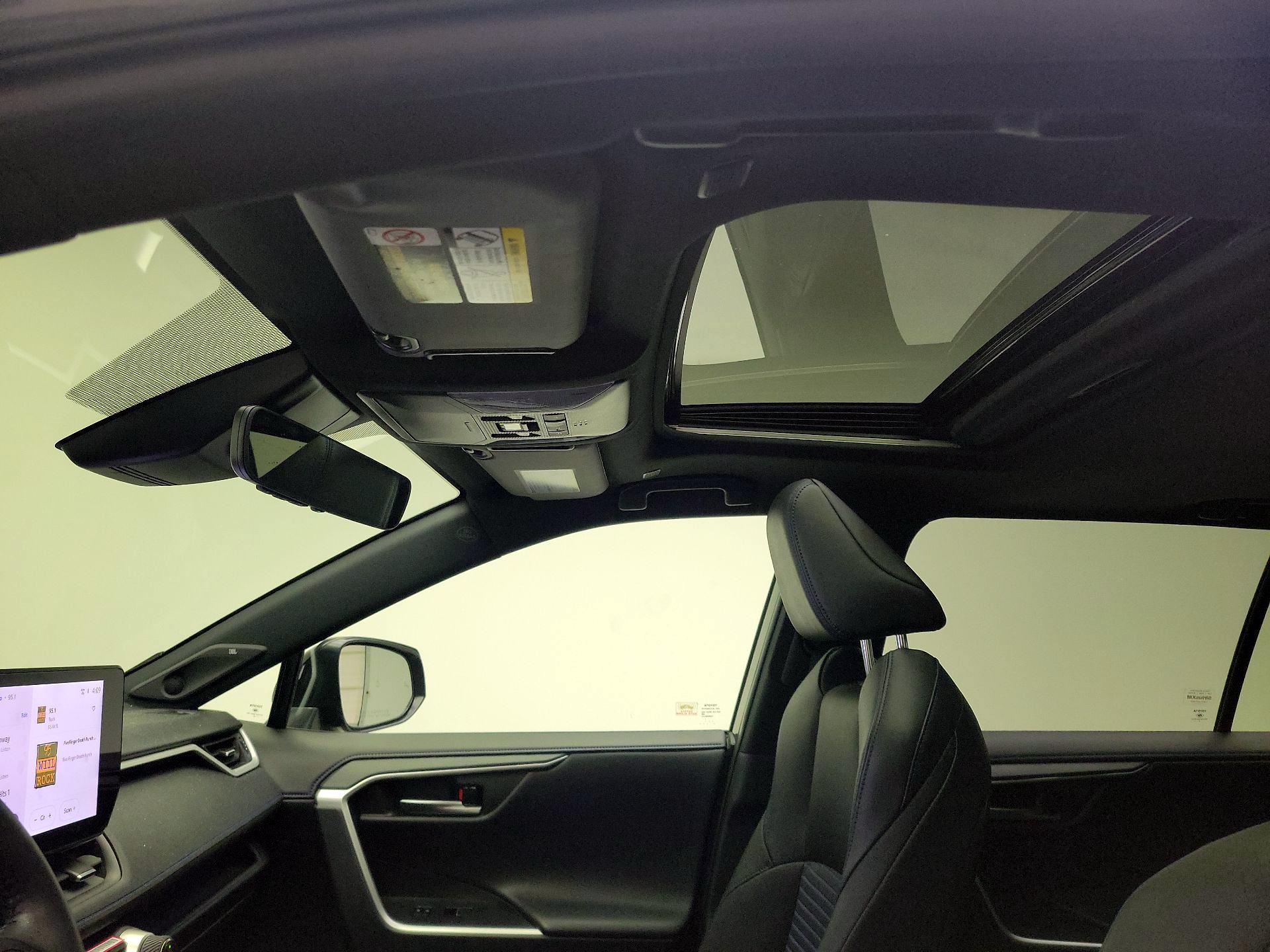 Thumbnail: 2024 Toyota RAV4 - 19