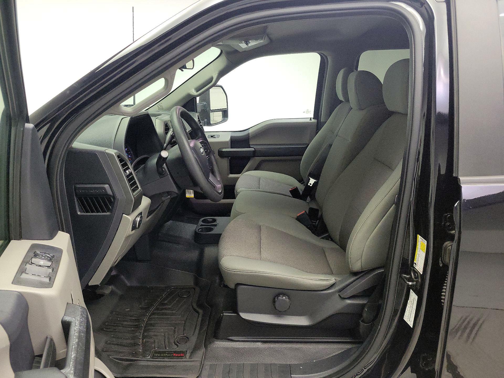 Thumbnail: 2022 Ford F-350 - 11