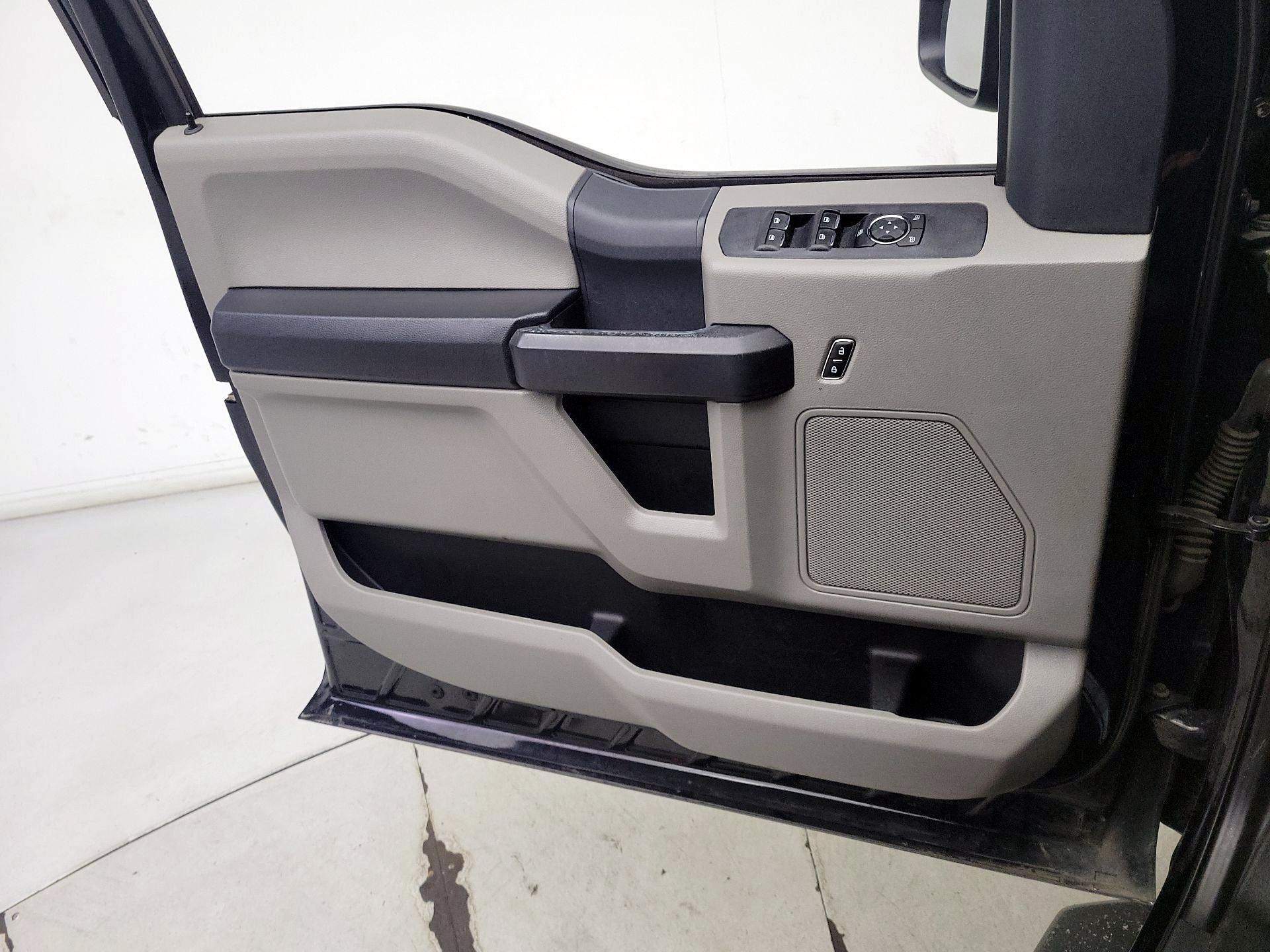 Thumbnail: 2022 Ford F-350 - 12