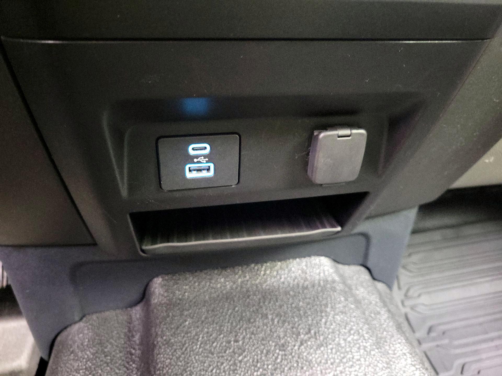 Thumbnail: 2022 Ford F-350 - 18