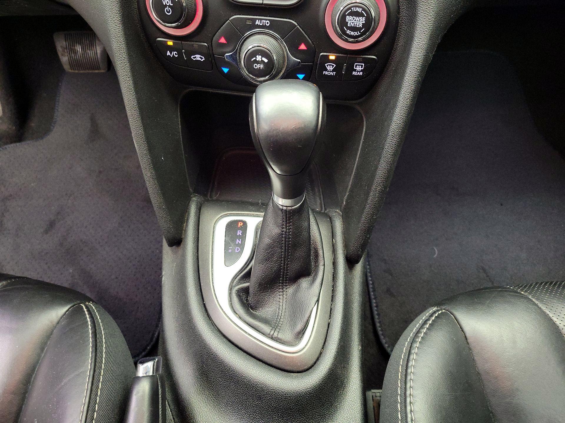 Thumbnail: 2016 Dodge Dart - 18