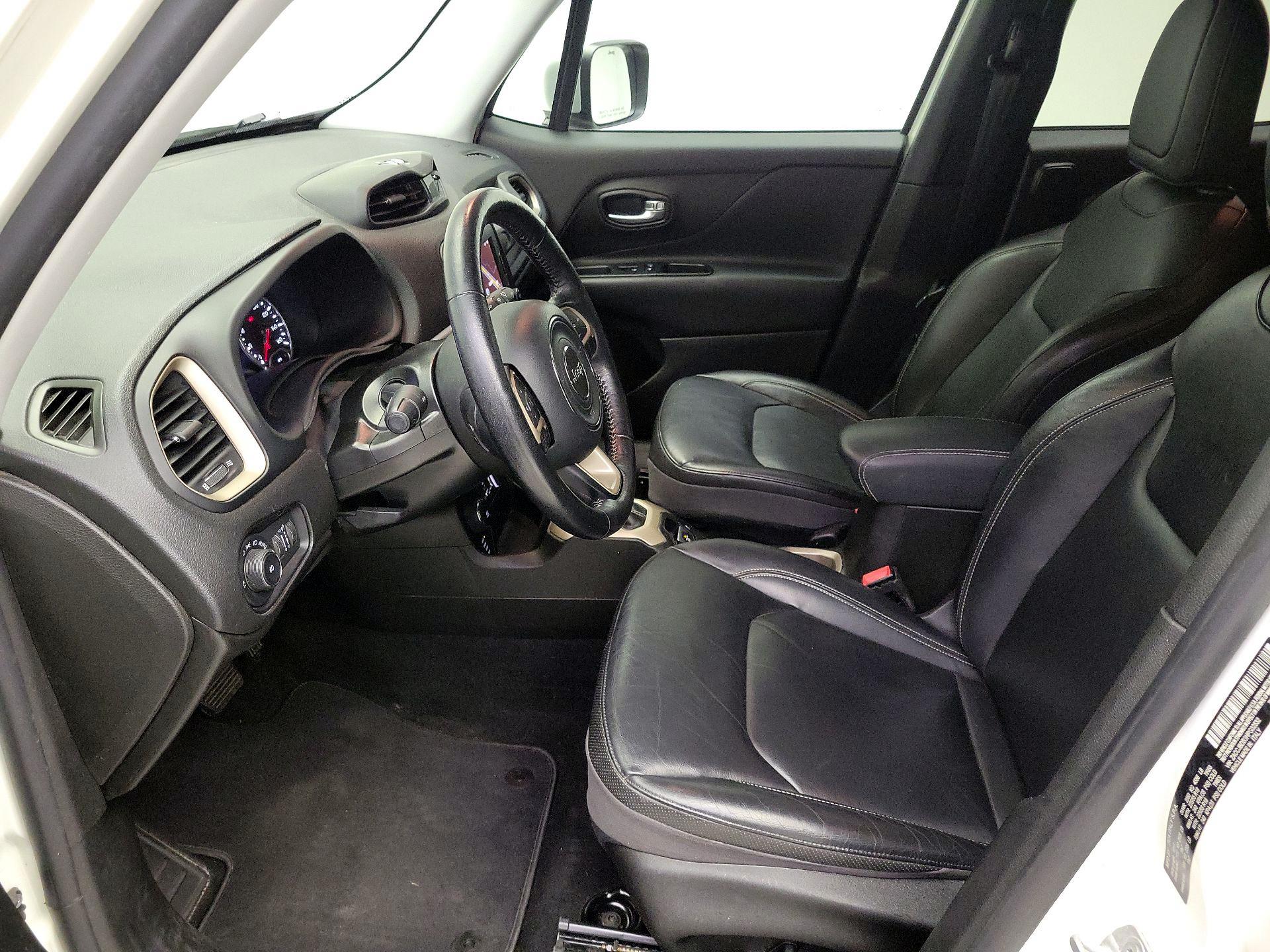 Thumbnail: 2017 Jeep Renegade - 11