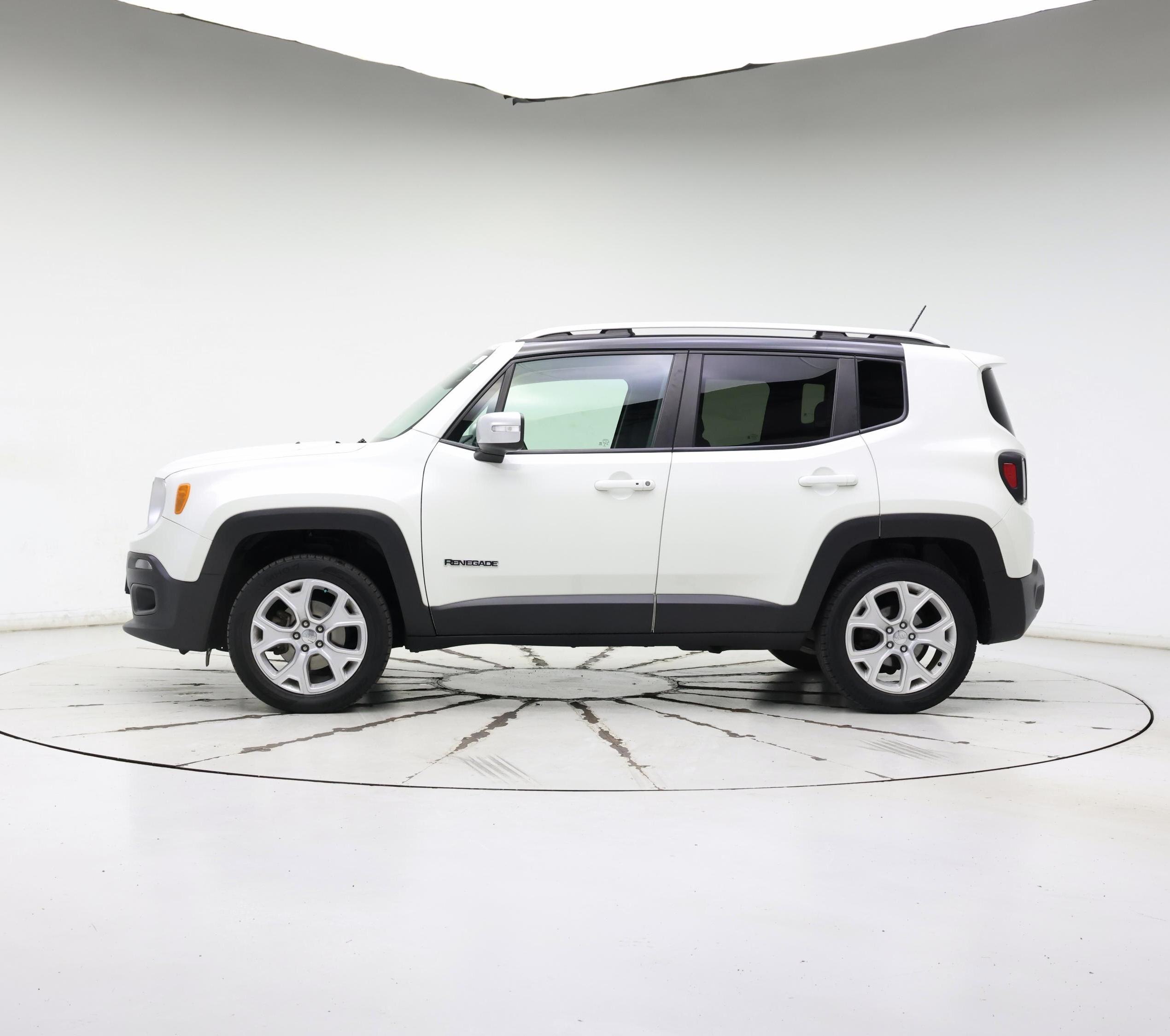 Thumbnail: 2017 Jeep Renegade - 3