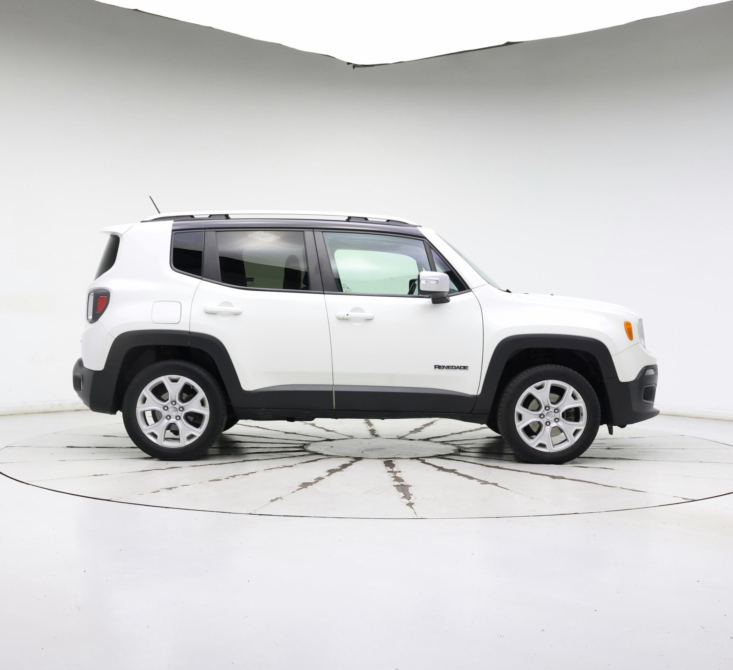 Thumbnail: 2017 Jeep Renegade - 7