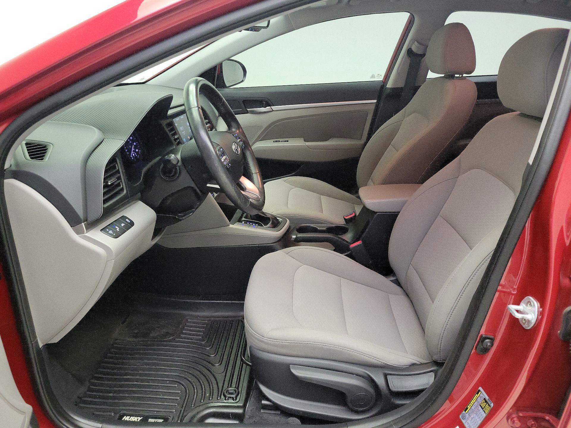 Thumbnail: 2019 Hyundai Elantra - 11