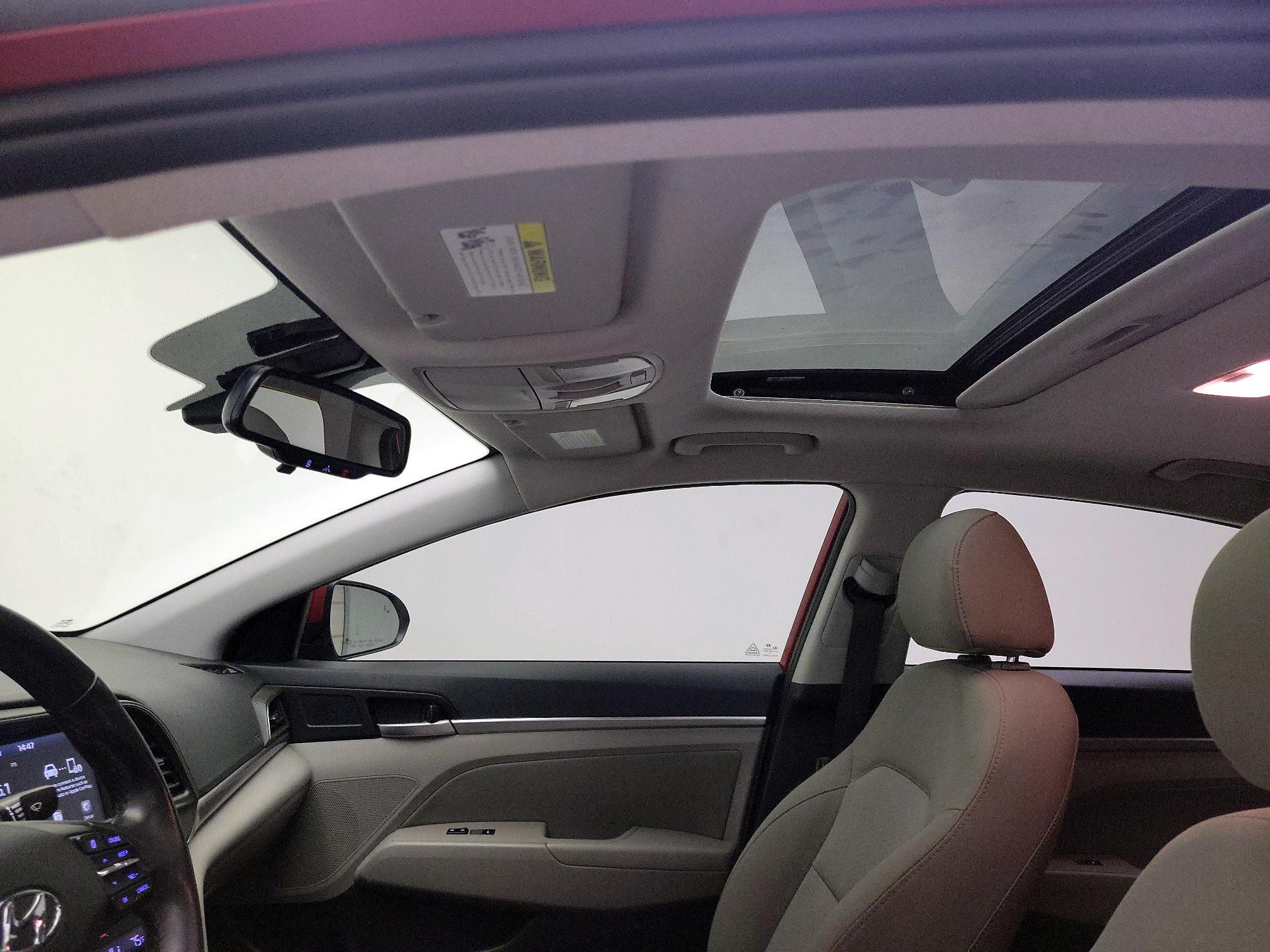 Thumbnail: 2019 Hyundai Elantra - 19