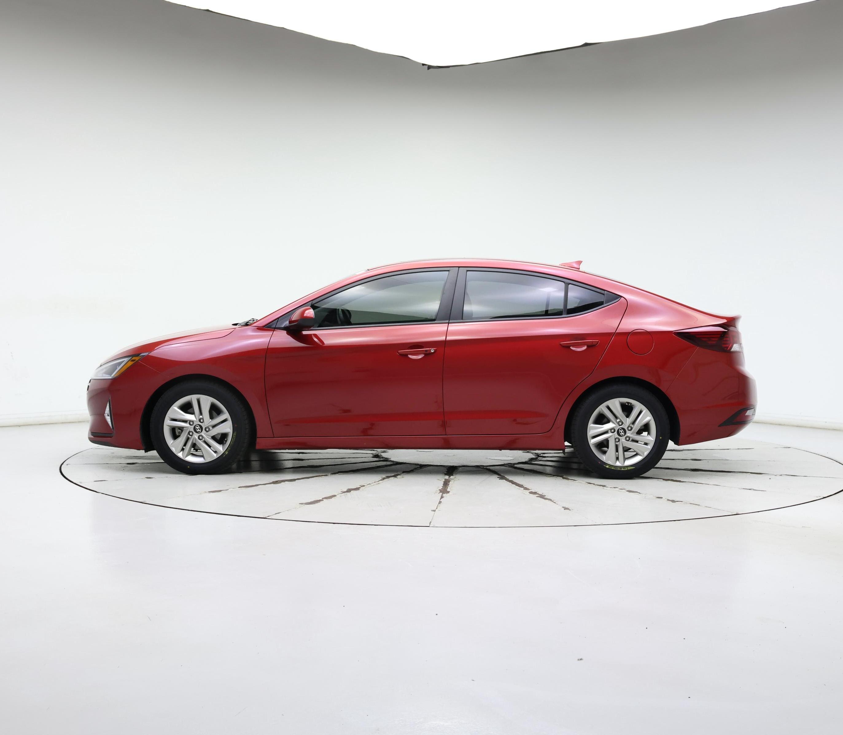 Thumbnail: 2019 Hyundai Elantra - 3