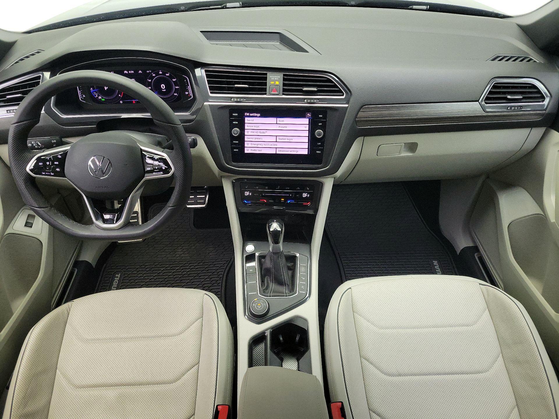Thumbnail: 2022 Volkswagen Tiguan - 9