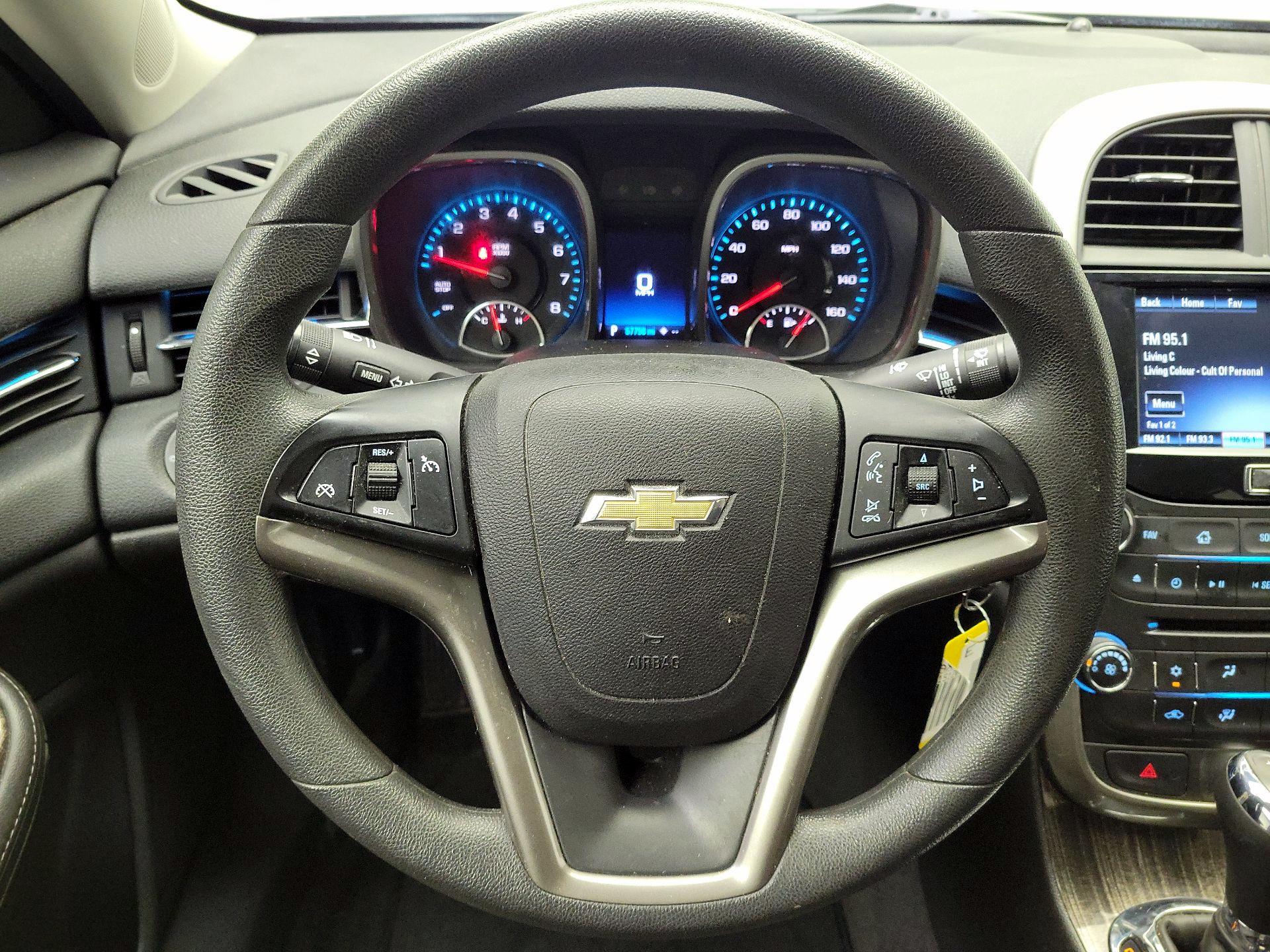 Thumbnail: 2015 Chevrolet Malibu - 10