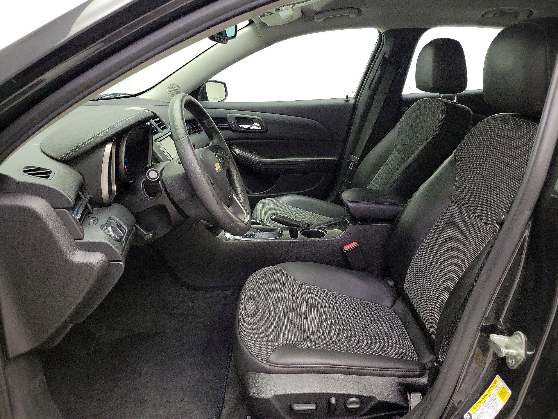 Thumbnail: 2015 Chevrolet Malibu - 11