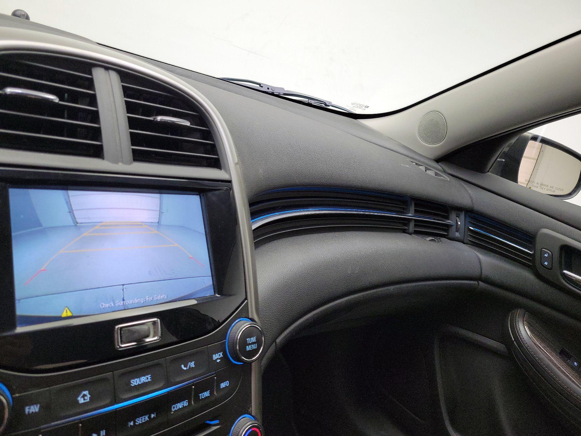 Thumbnail: 2015 Chevrolet Malibu - 14