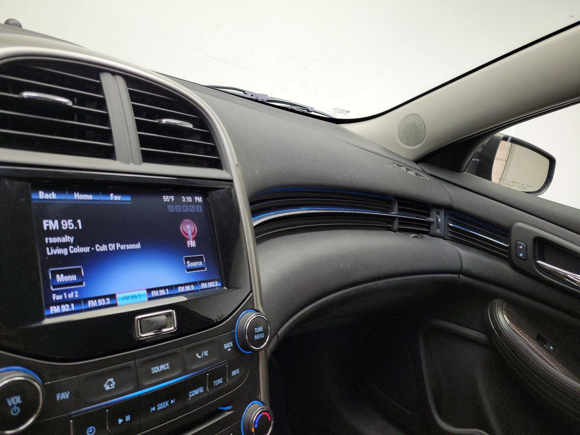 Thumbnail: 2015 Chevrolet Malibu - 15