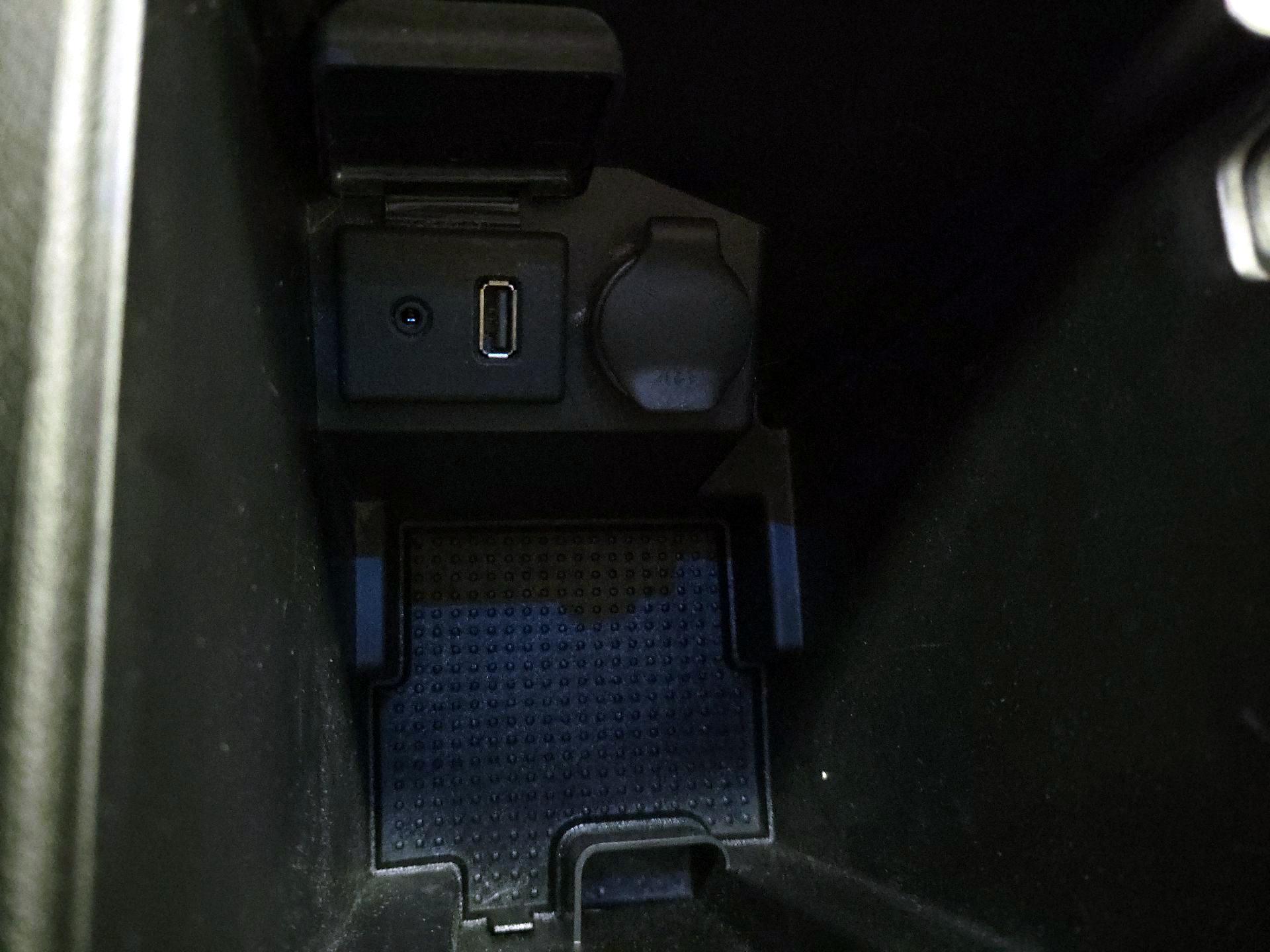 Thumbnail: 2015 Chevrolet Malibu - 18