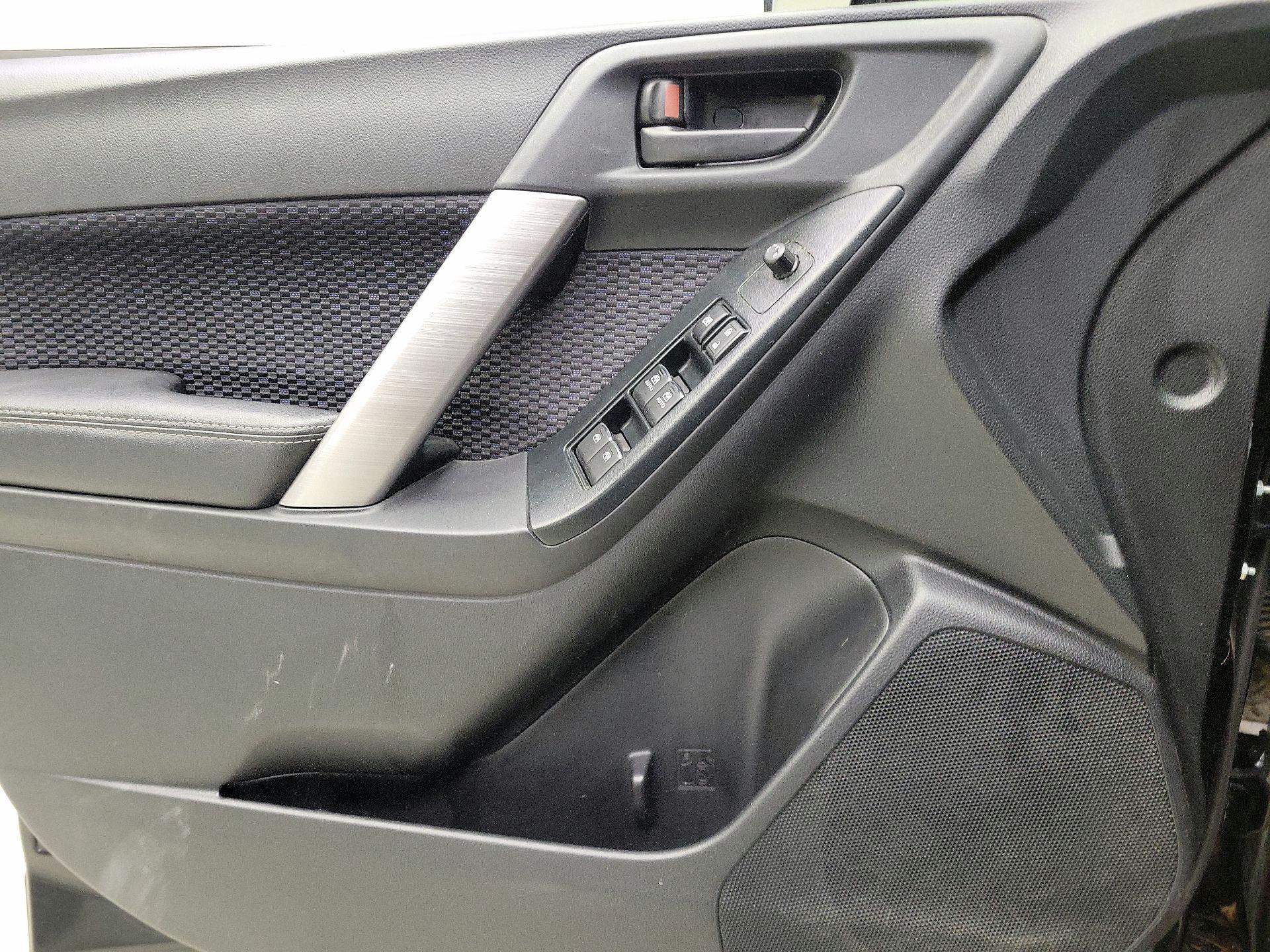 Thumbnail: 2018 Subaru Forester - 12