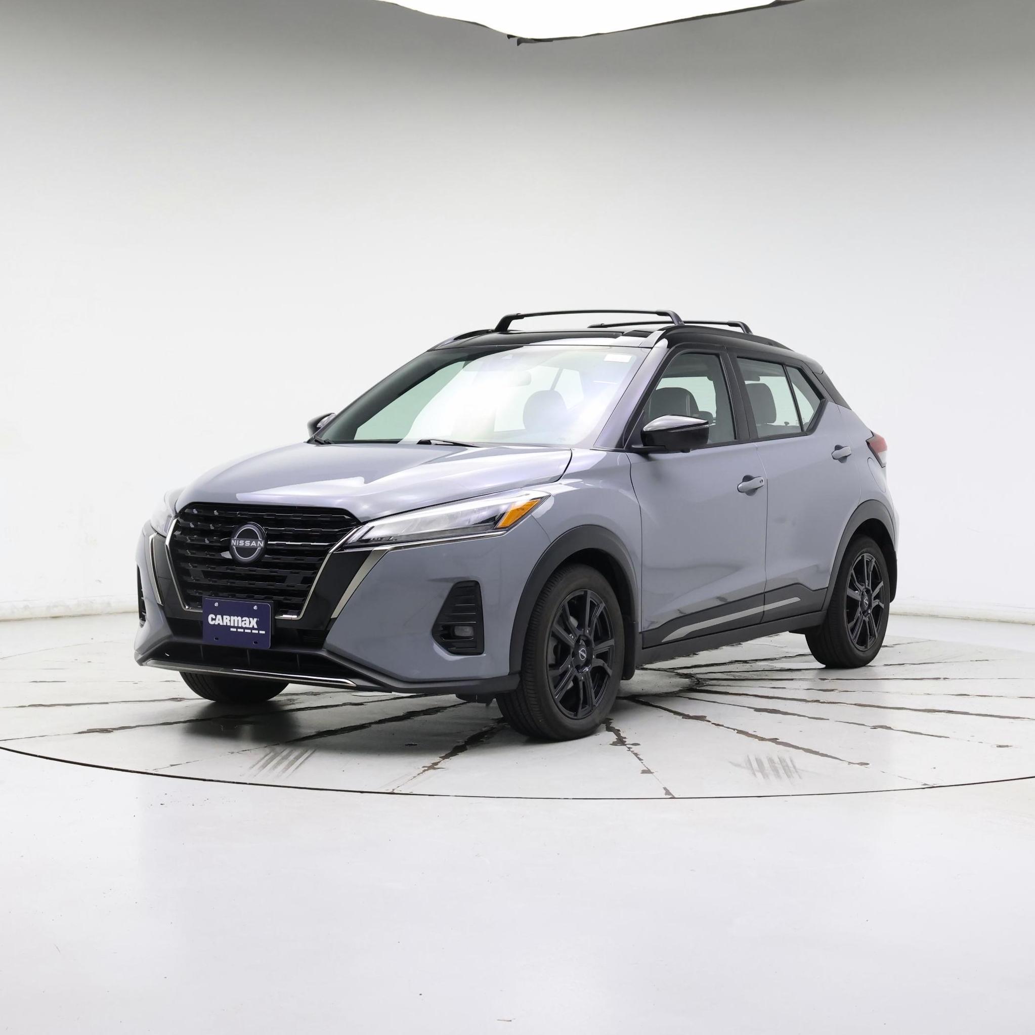 Thumbnail: 2023 Nissan Kicks - 4