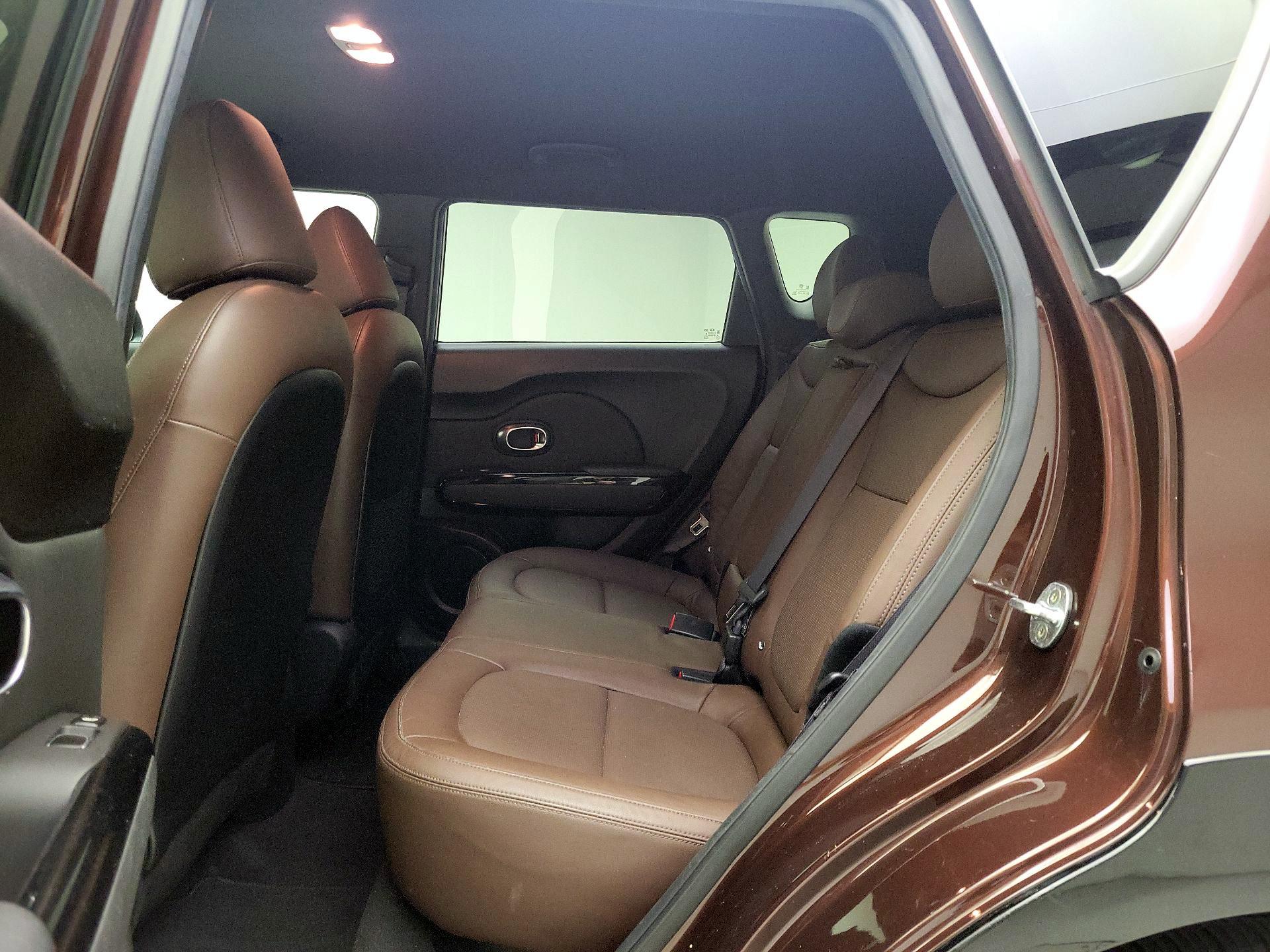 Thumbnail: 2017 Kia Soul - 20