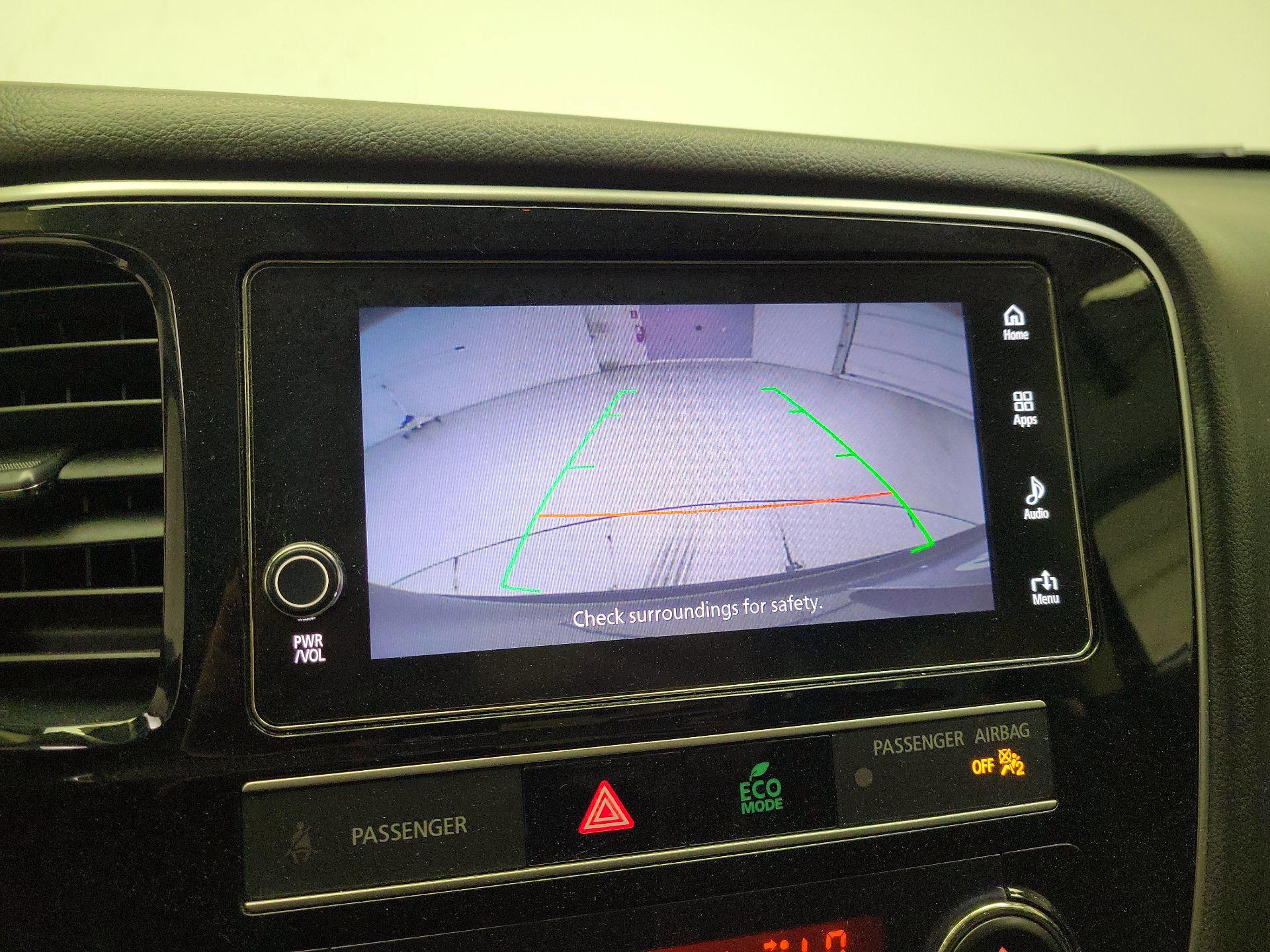 Thumbnail: 2019 Mitsubishi Outlander - 14