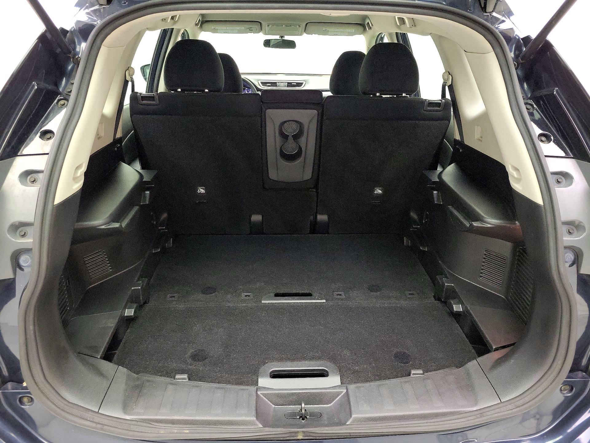 Thumbnail: 2016 Nissan Rogue - 20