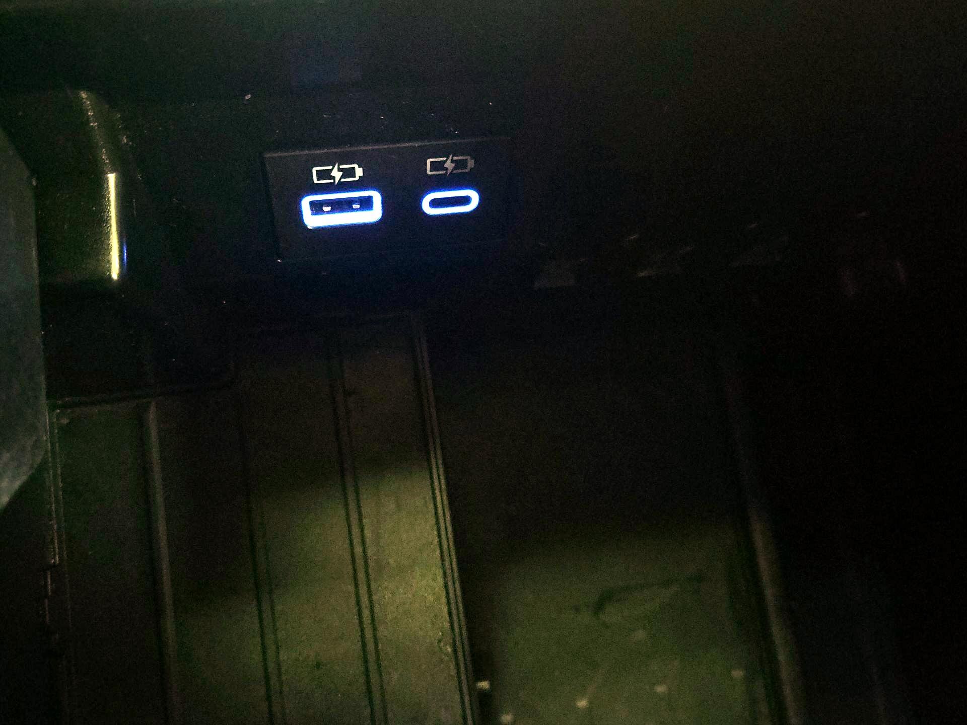 Thumbnail: 2023 Toyota Tundra - 18