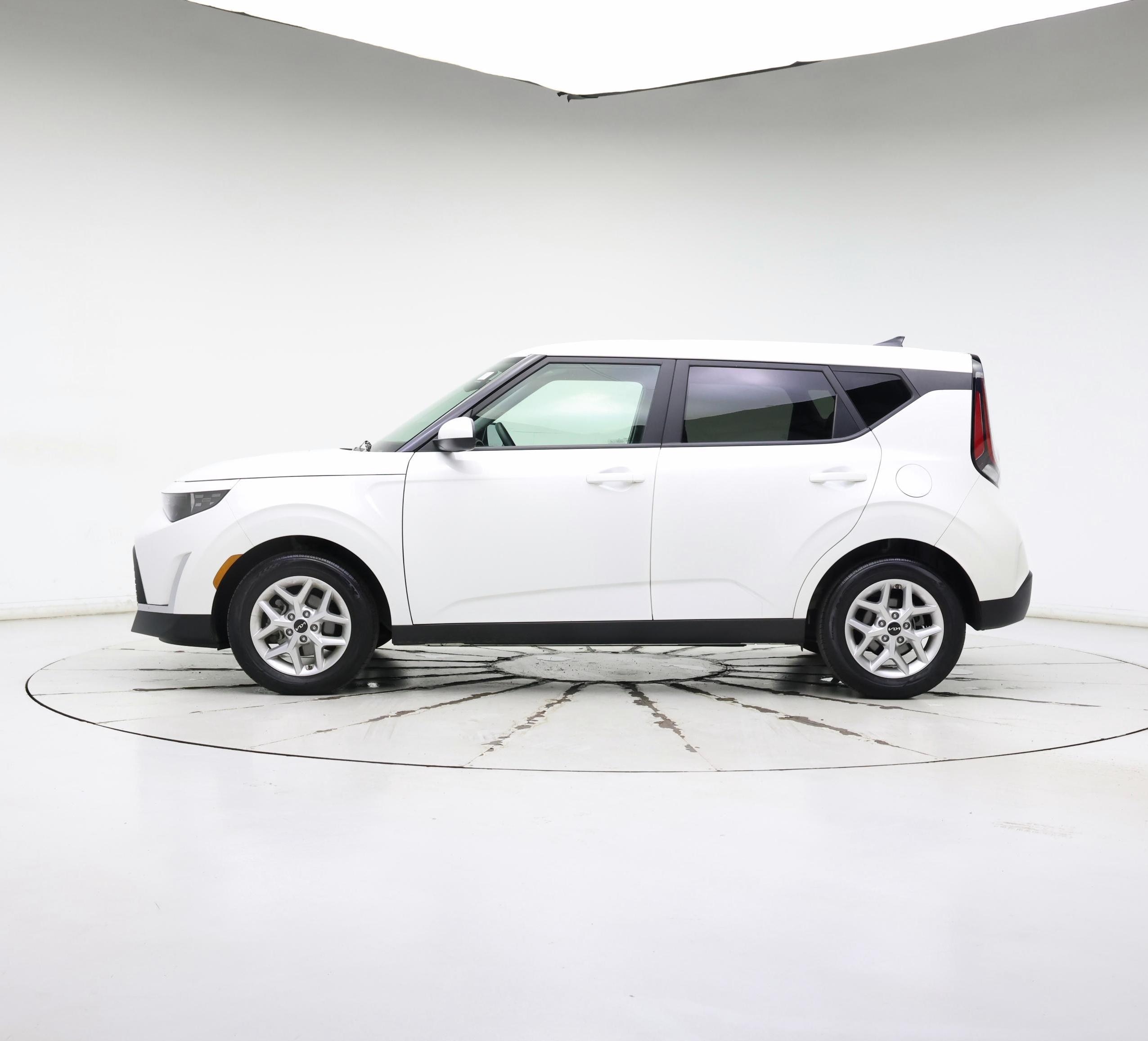 Thumbnail: 2024 Kia Soul - 3