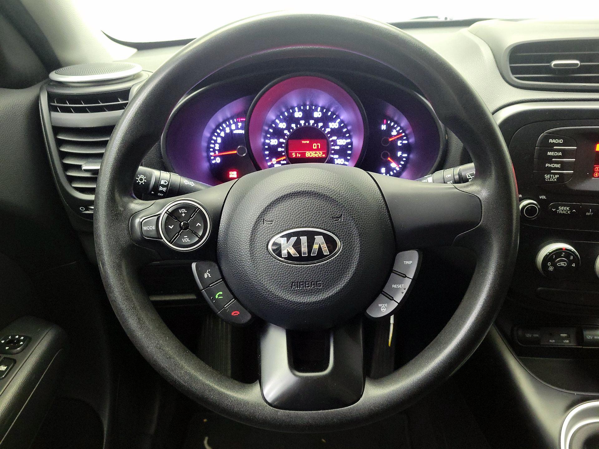 Thumbnail: 2016 Kia Soul - 10