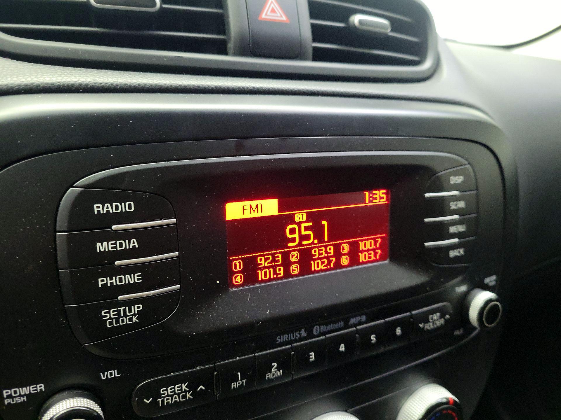 Thumbnail: 2016 Kia Soul - 14