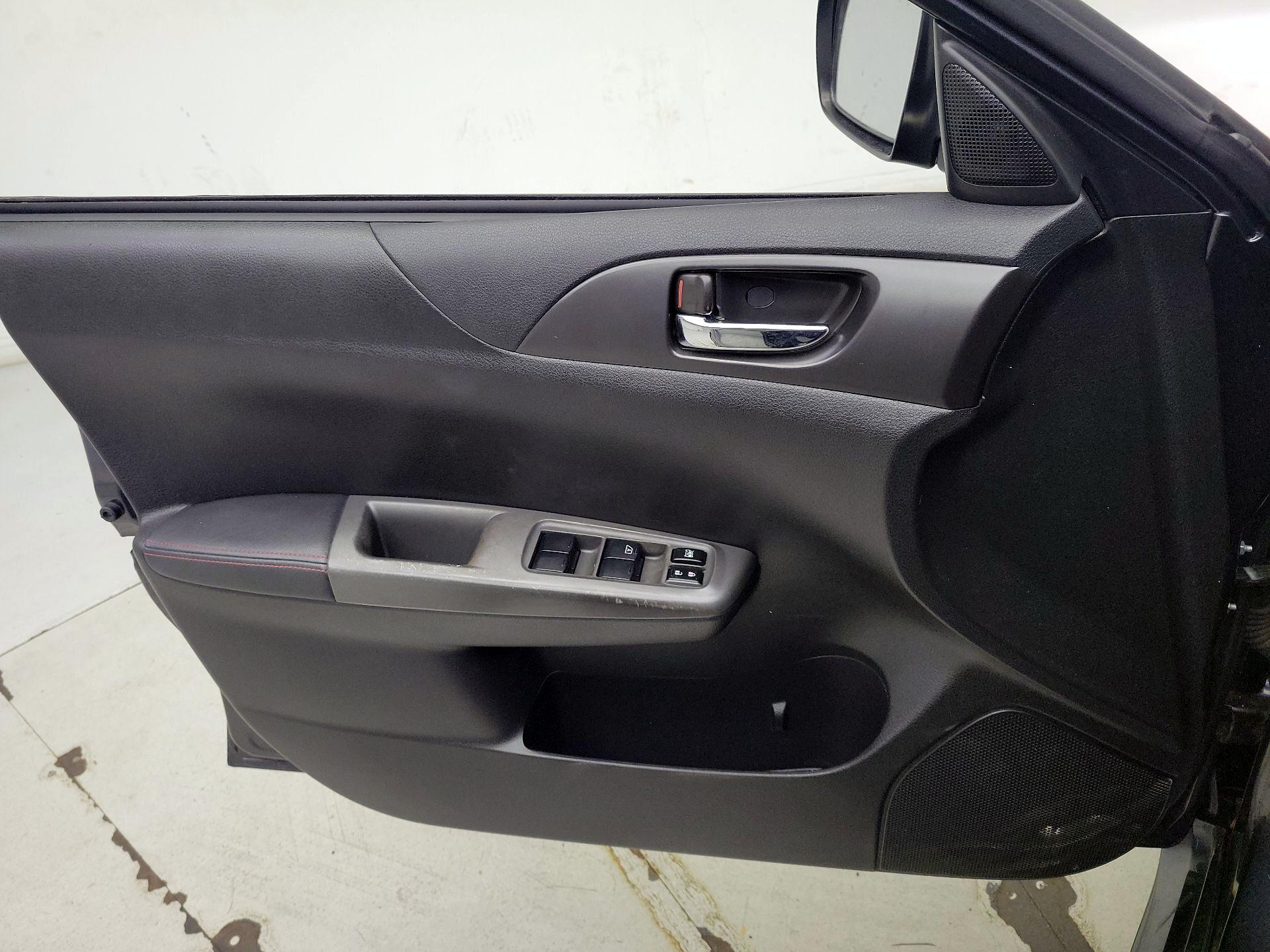 Thumbnail: 2014 Subaru Impreza - 12